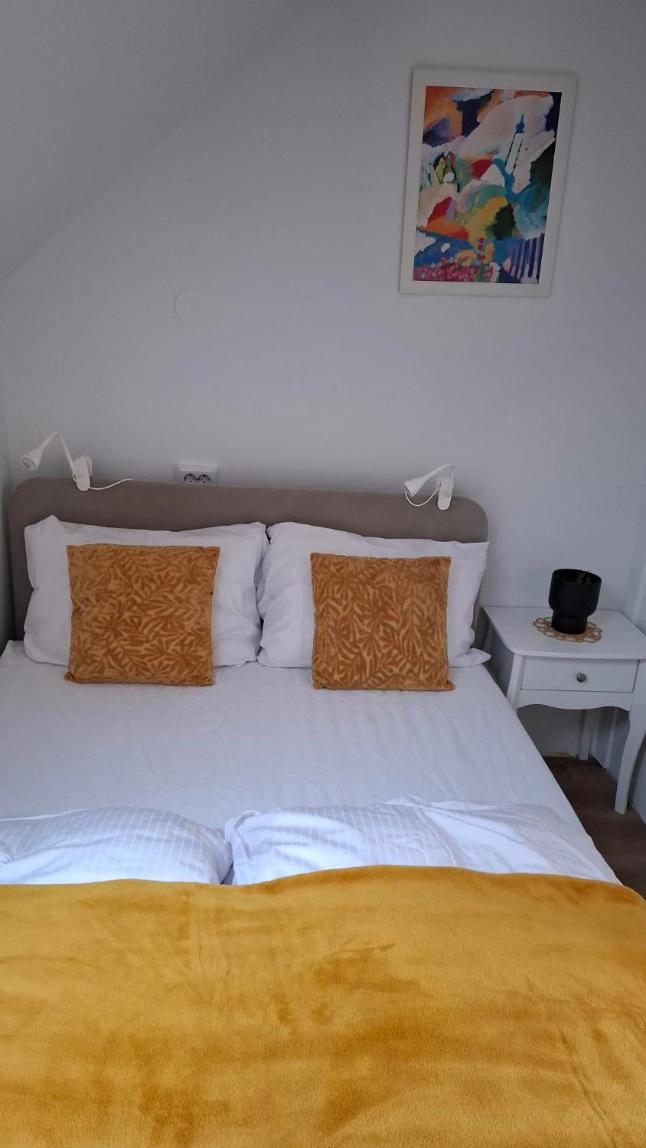 Apartma Harmonia with parking