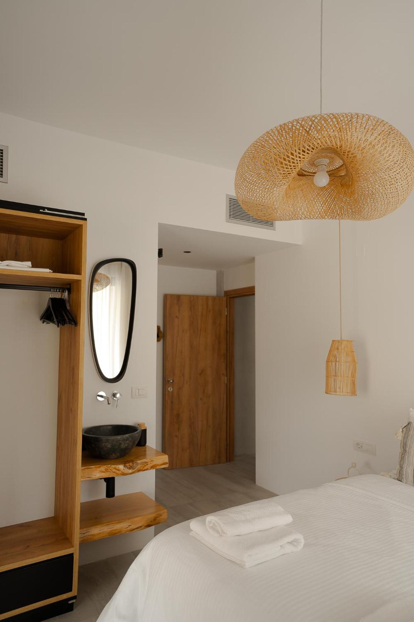 Athos Guesthouse