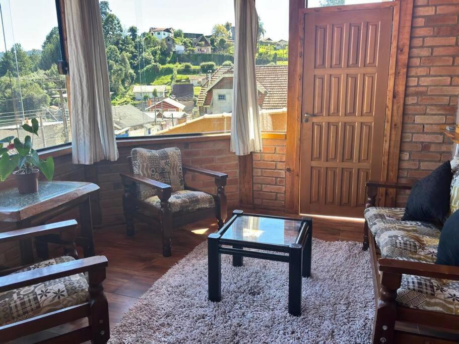 Suíte Rustica Aconchego - Com Banheira de Hidromassagem