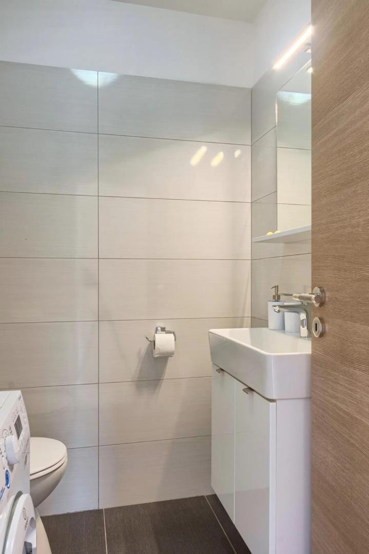 Apartment Viola ,2019 en Medulin — bathroom