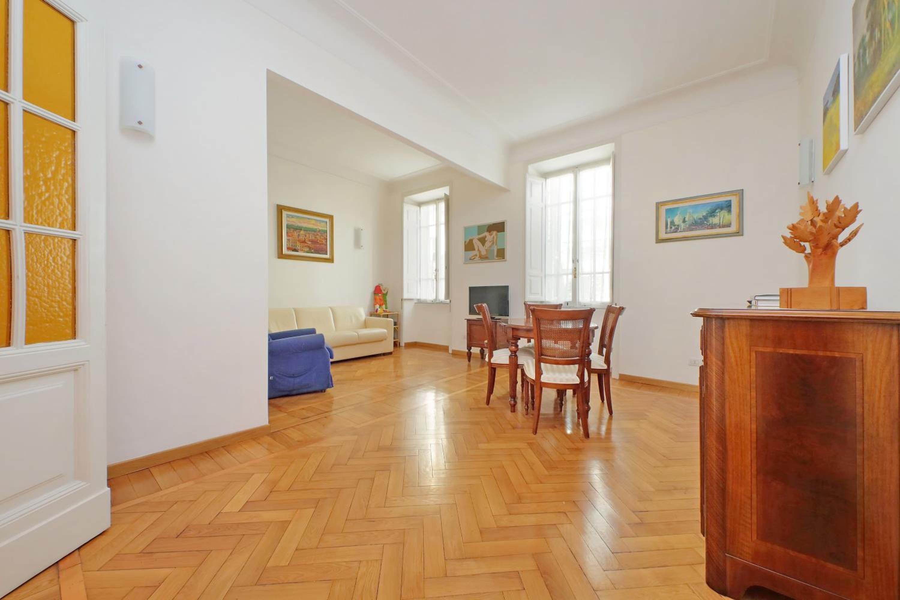 At the Vatican Ottaviano 2 bedrooms 2 baths