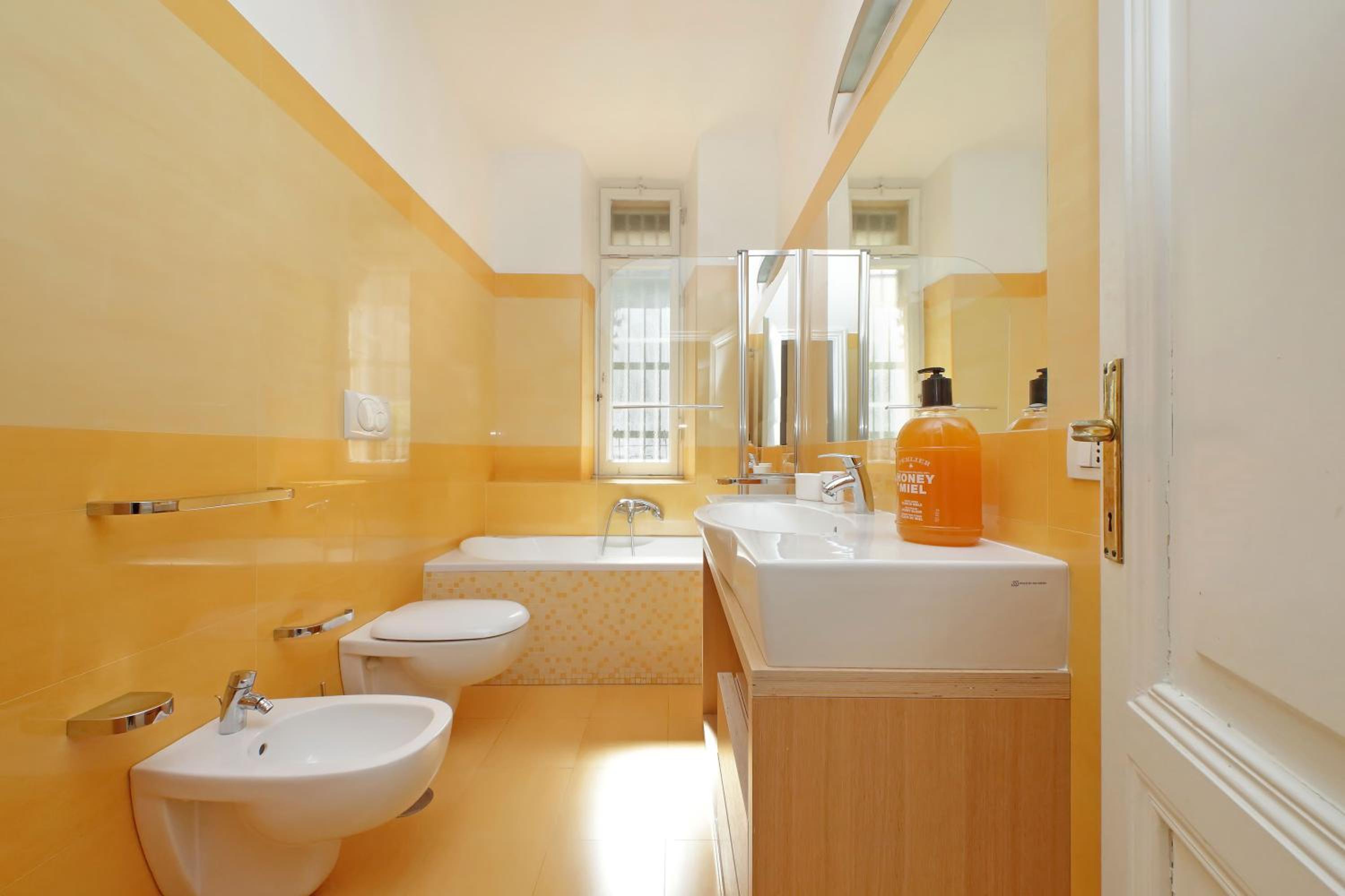 At the Vatican Ottaviano 2 bedrooms 2 baths