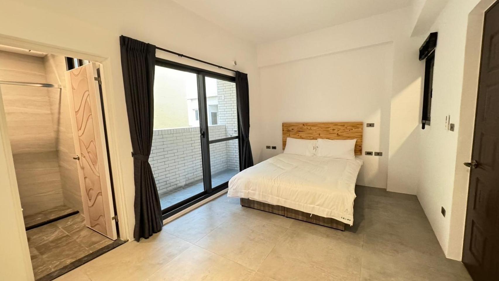 Photo 68
