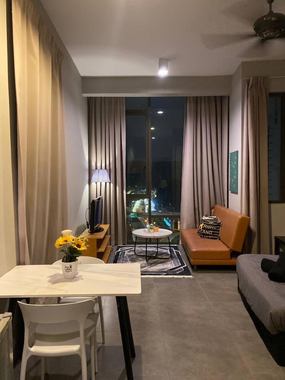 Jaya HauZ Empire Damansara Free Wifi Netflix photo 1