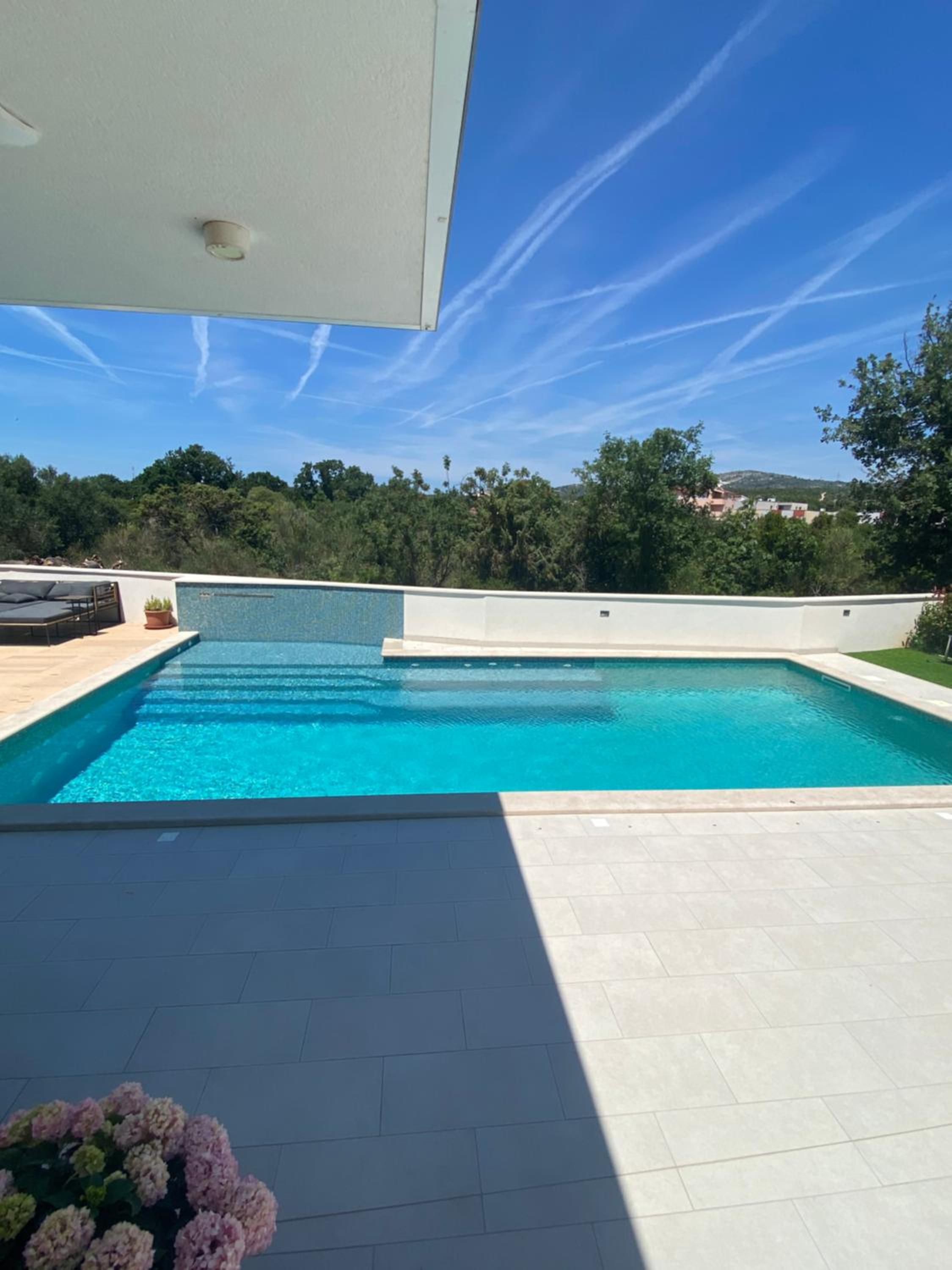 Villa Mint