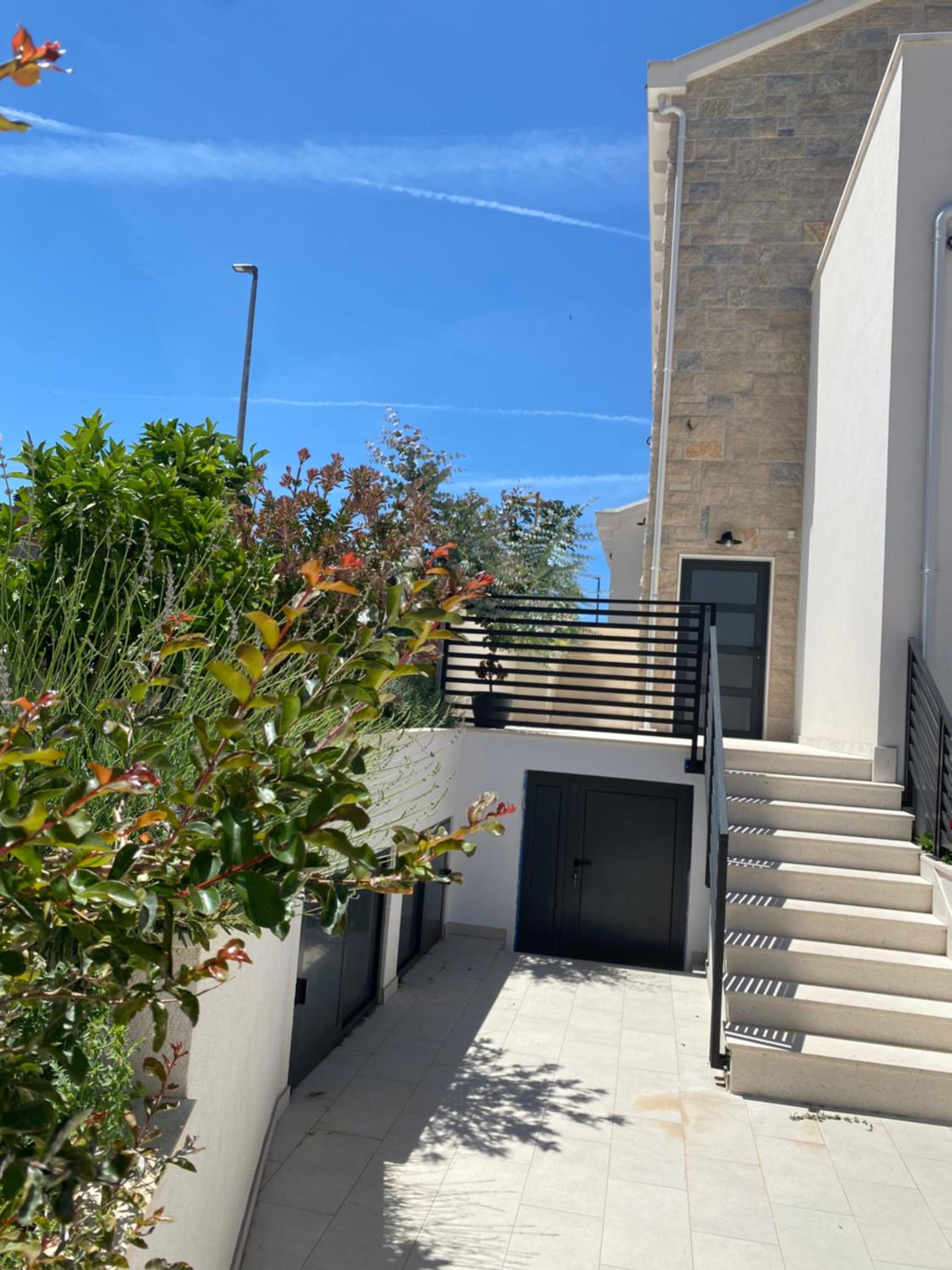 Villa Mint
