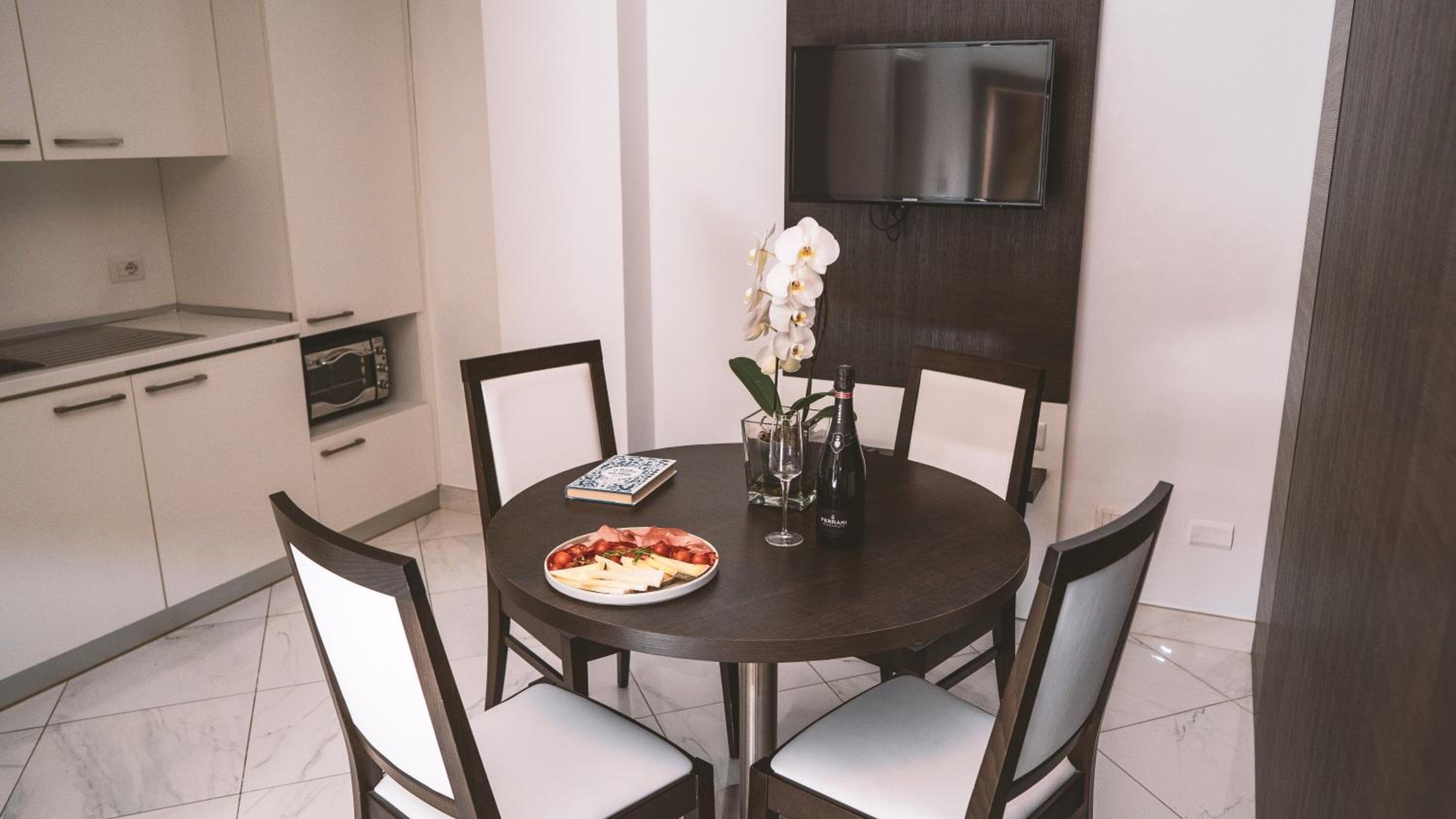 Morin 10 Rome Exclusive Suites