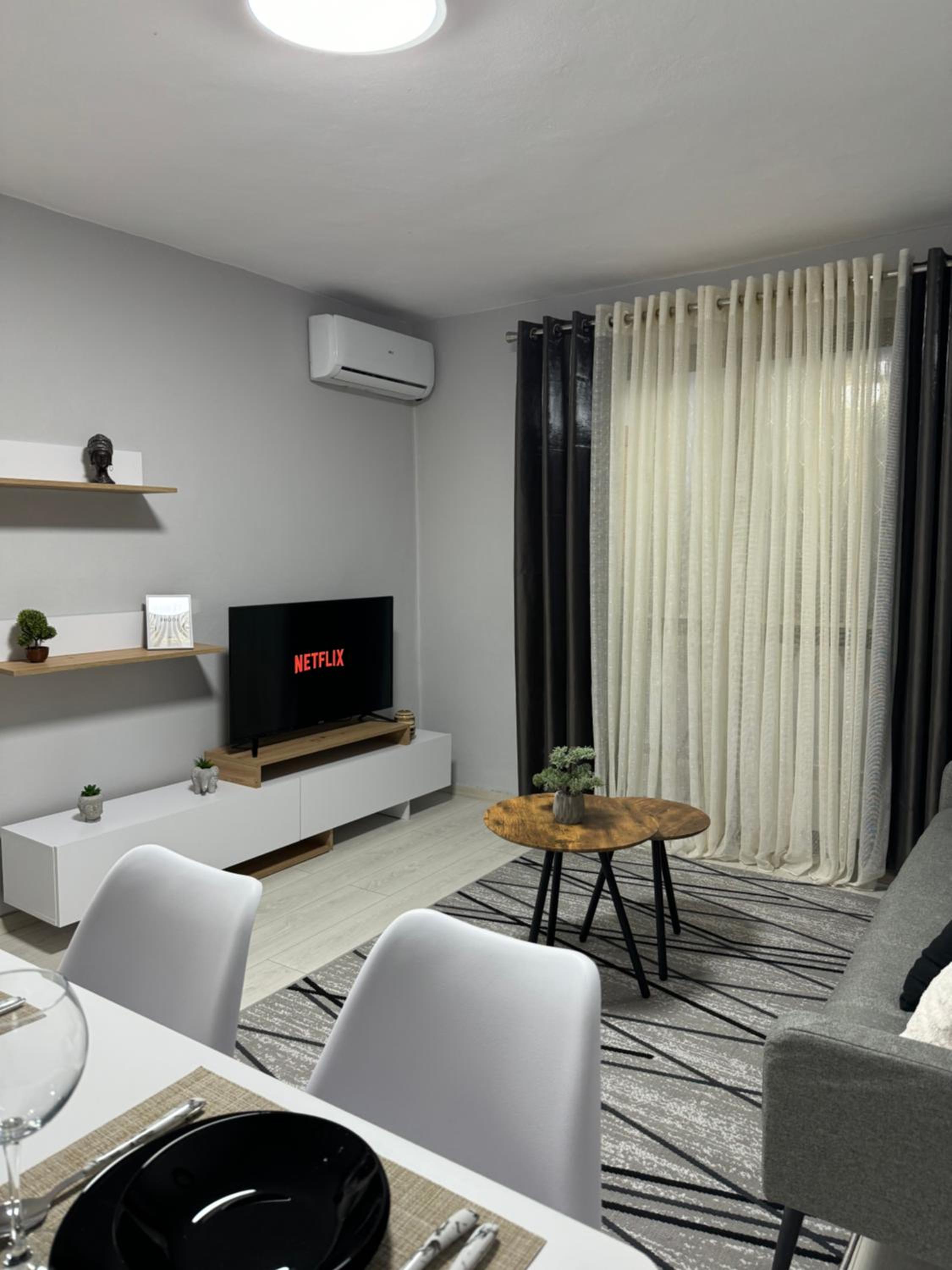 Luna's Apartment photo 2