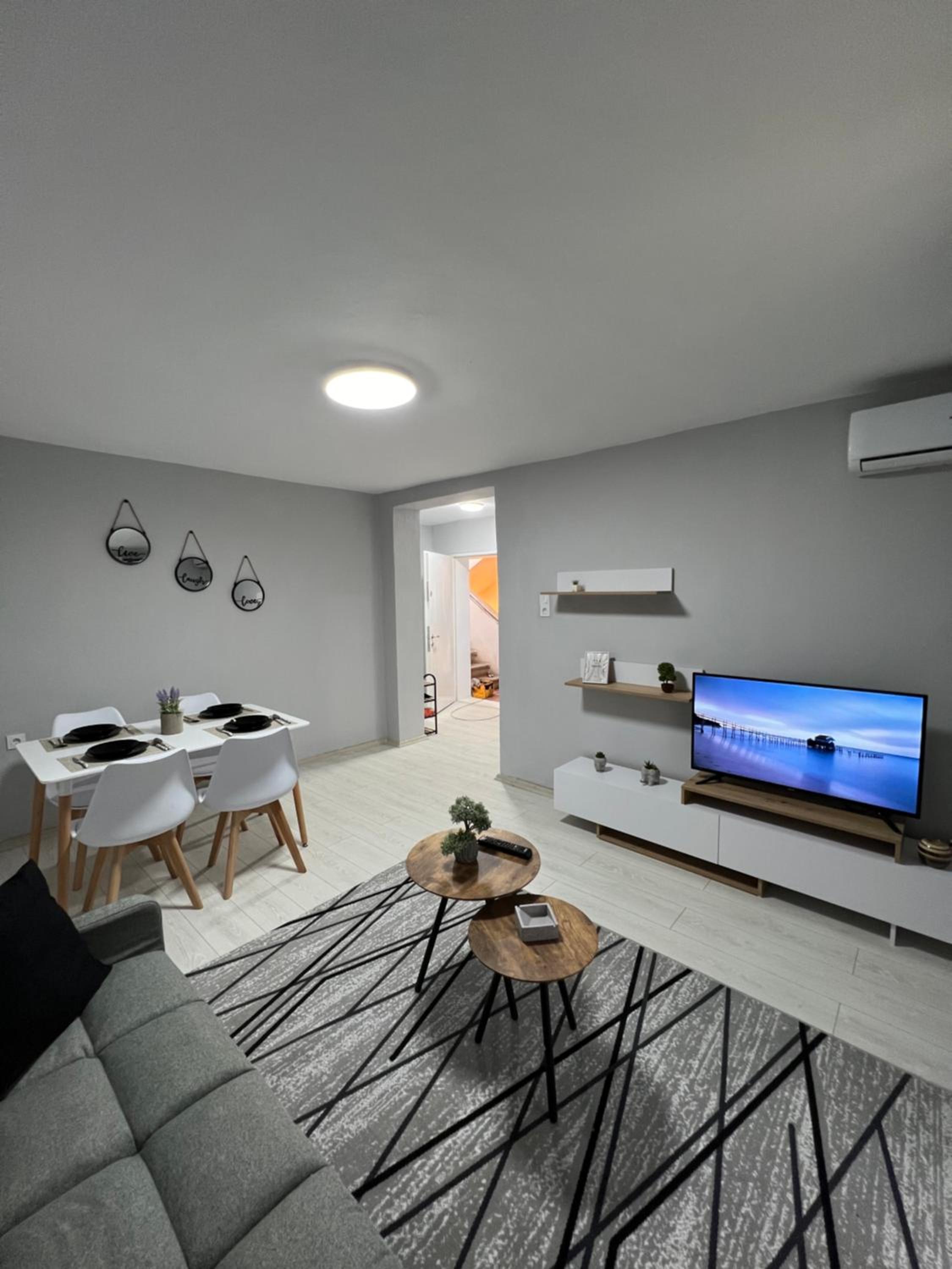 Luna's Apartment photo 5