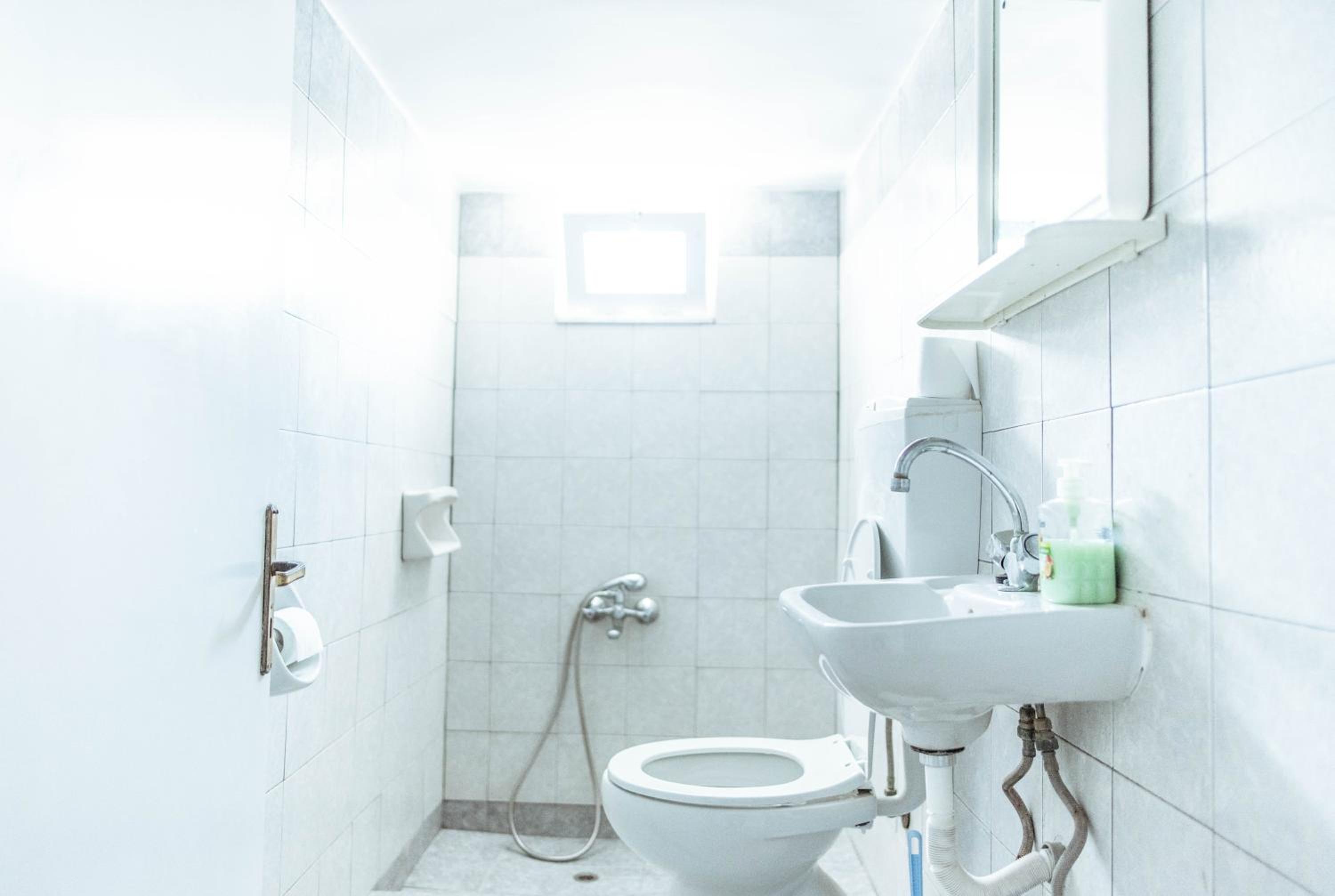 ZIROS Guesthouse