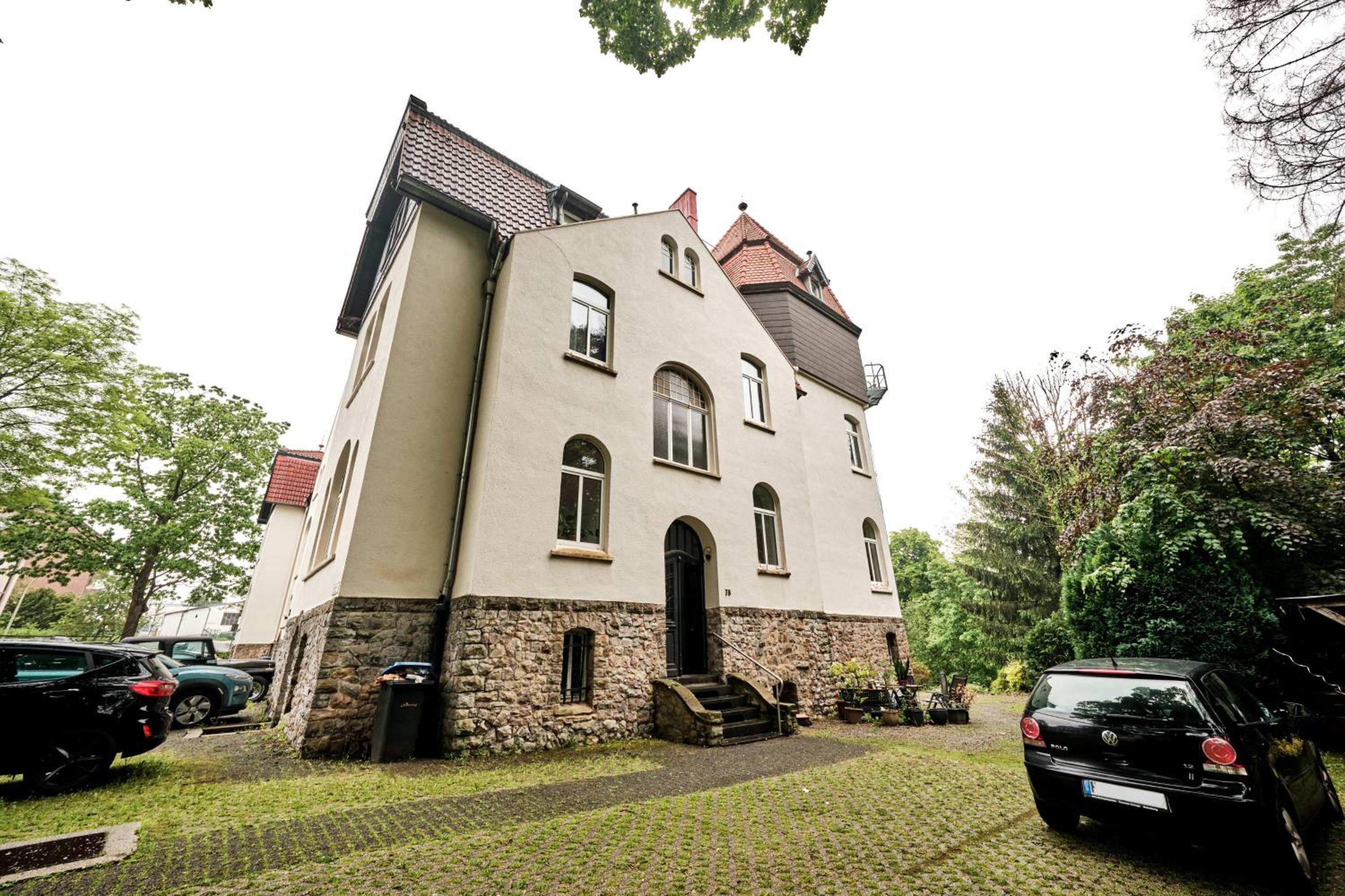 Exklusives Altbauapartment - zentral und ruhig