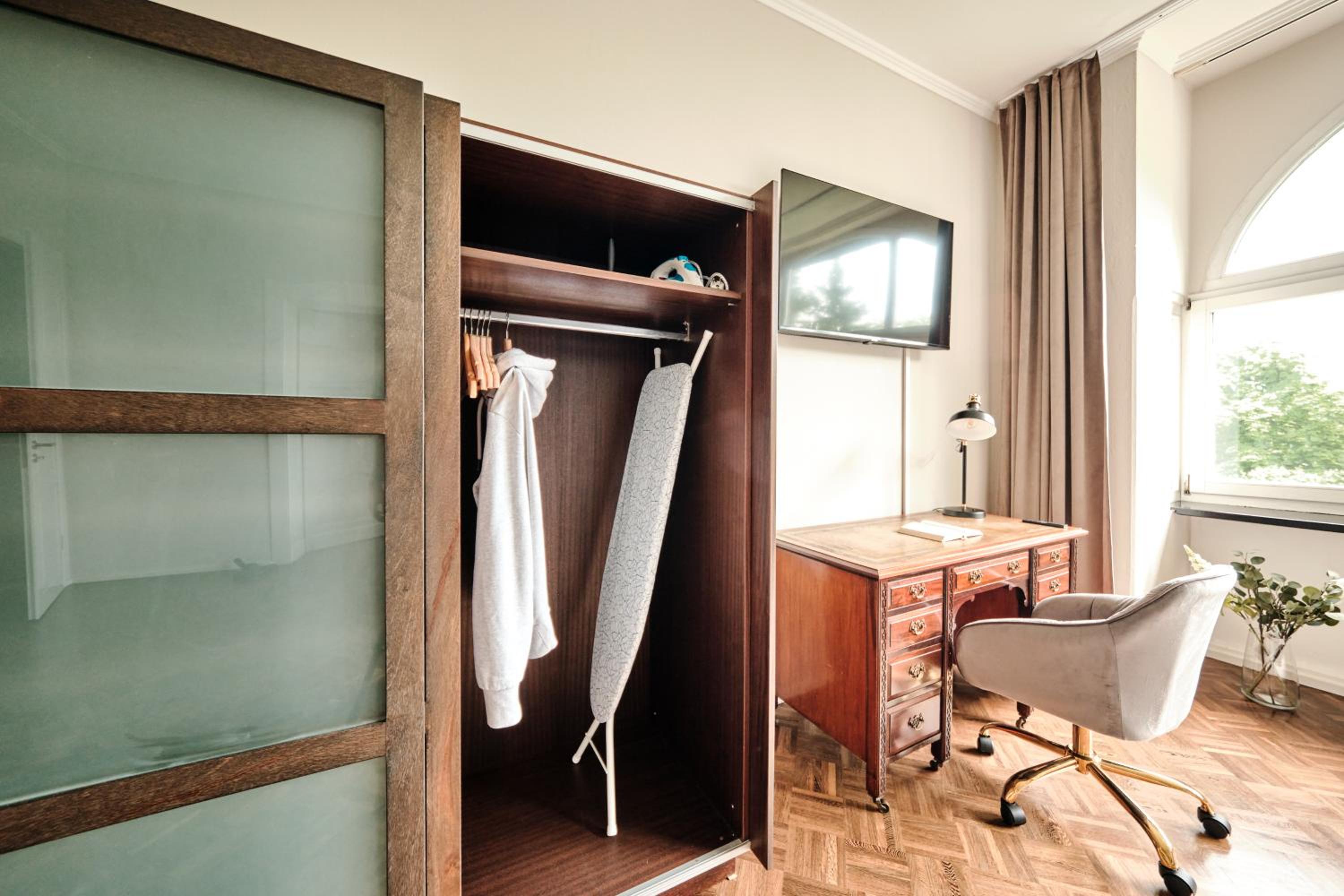 Exklusives Altbauapartment - zentral und ruhig
