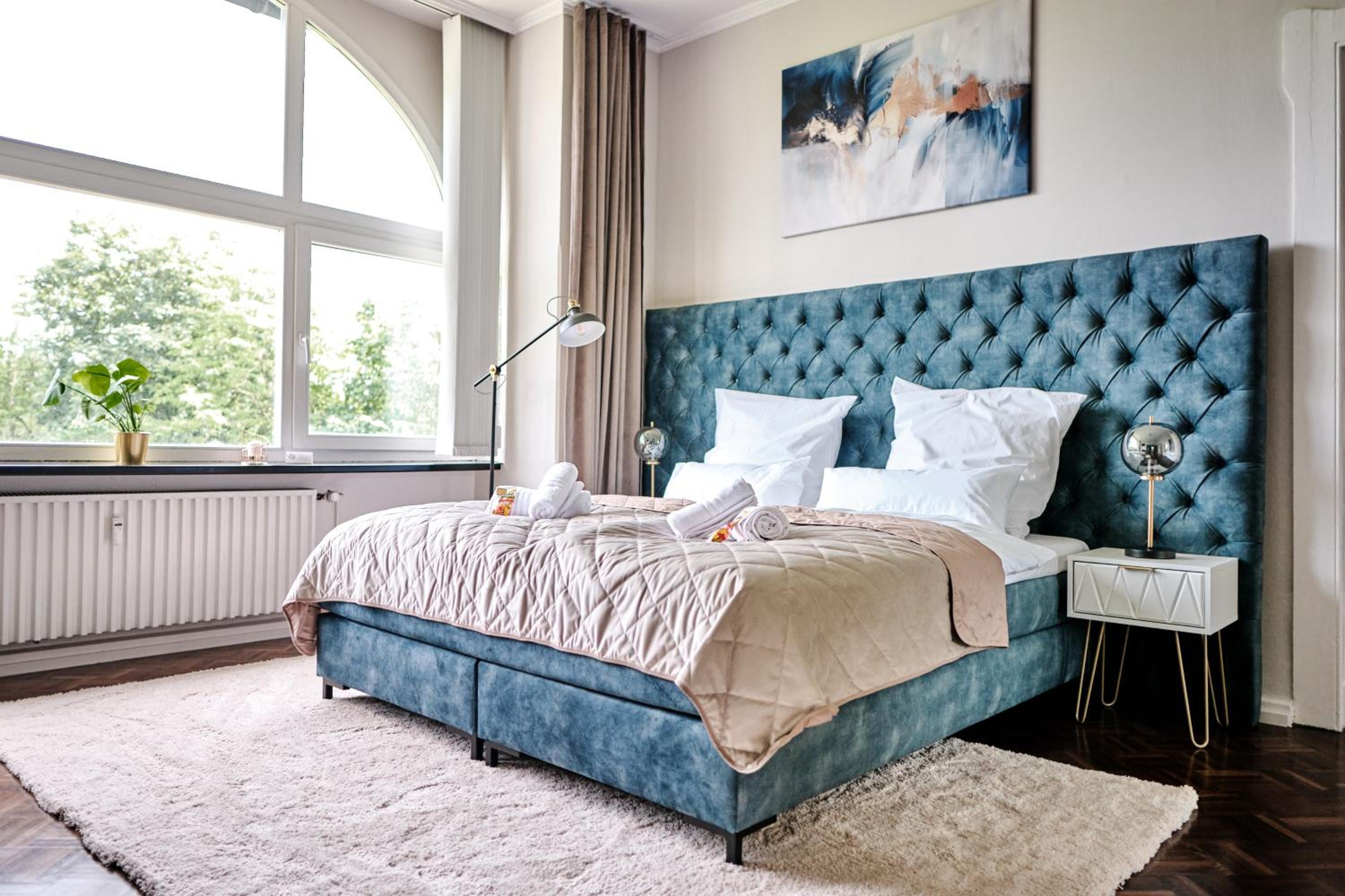 Exklusives Altbauapartment - zentral und ruhig
