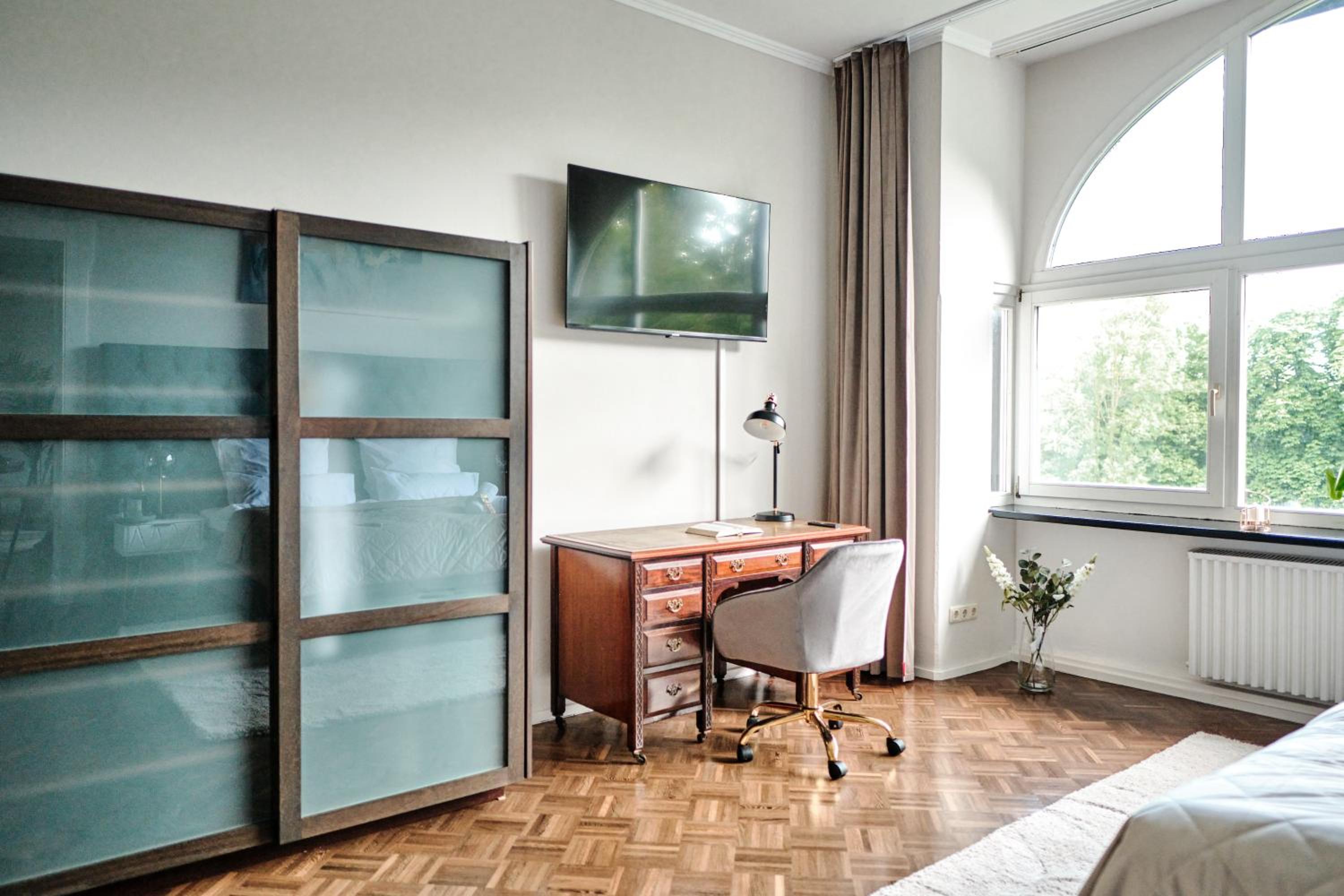 Exklusives Altbauapartment - zentral und ruhig