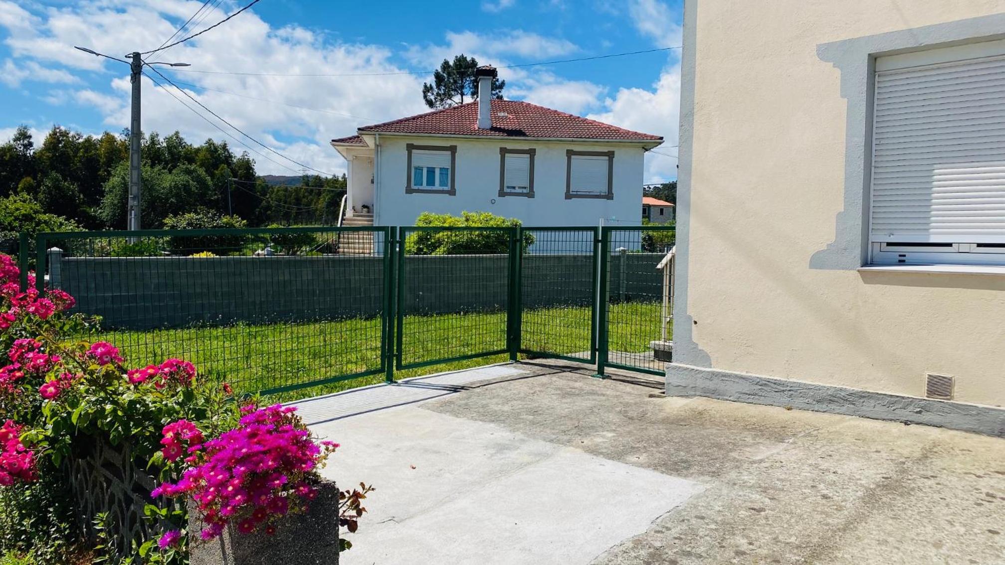 Carballeira house