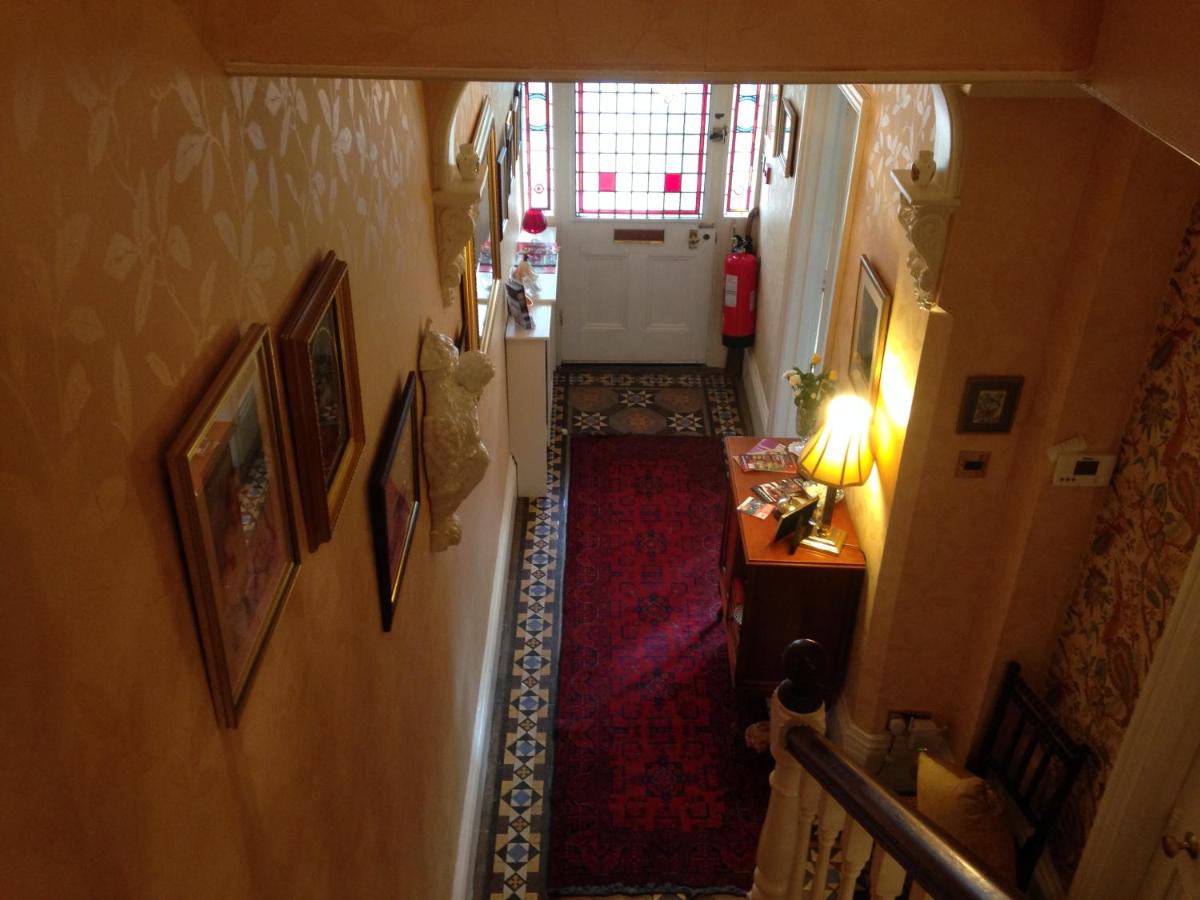 Twelfth Night Guesthouse