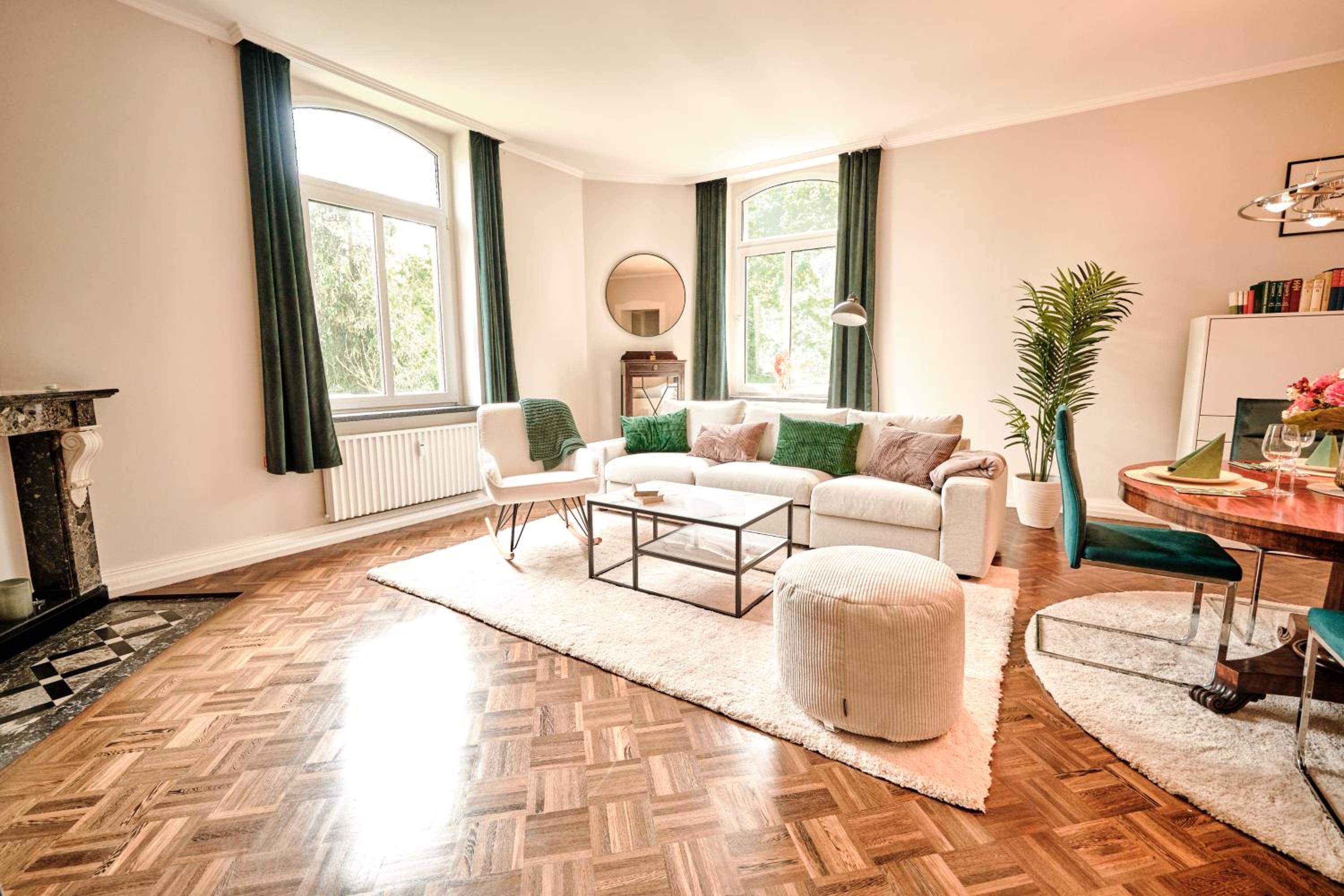 Exklusives Altbauapartment - zentral und ruhig
