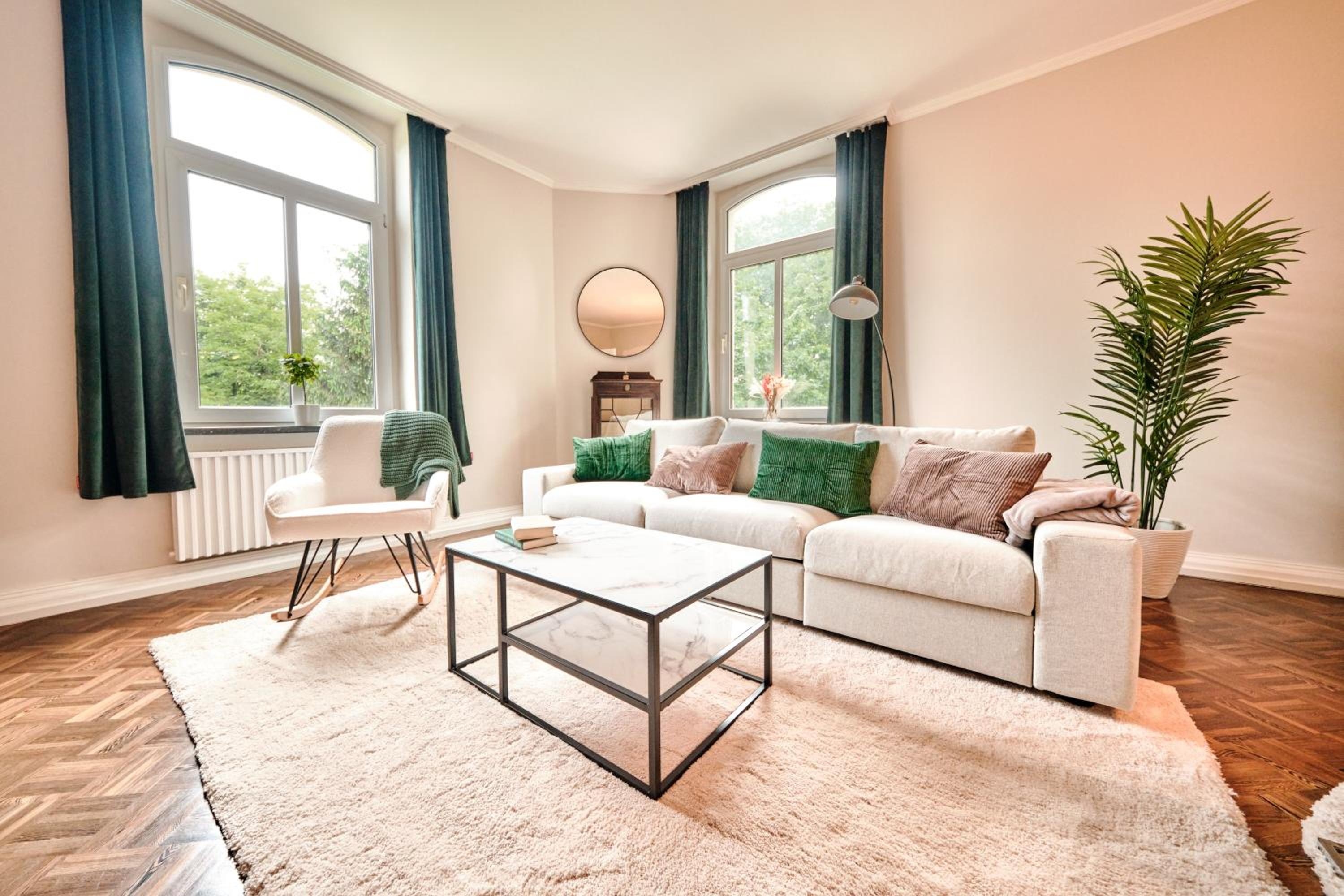 Exklusives Altbauapartment - zentral und ruhig