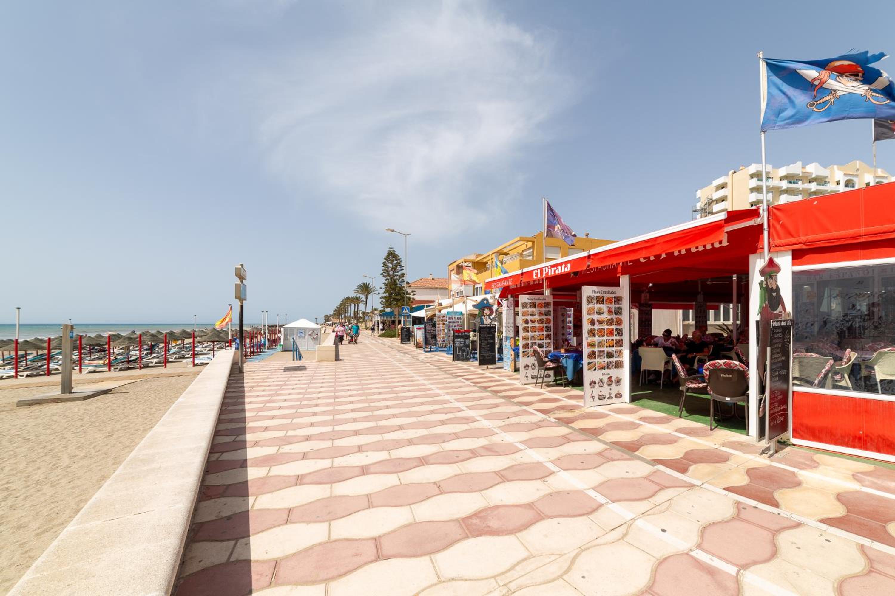 TrendyHomes Gaviotas, playa a un par de minutos andando y aire acondicionado view 5