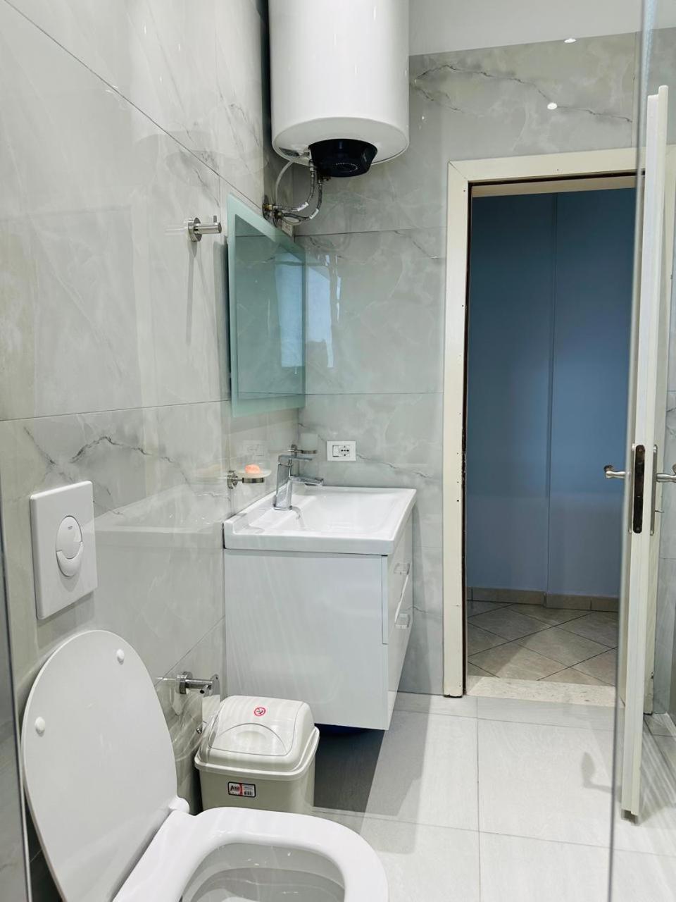 Aldi Summer Apartment