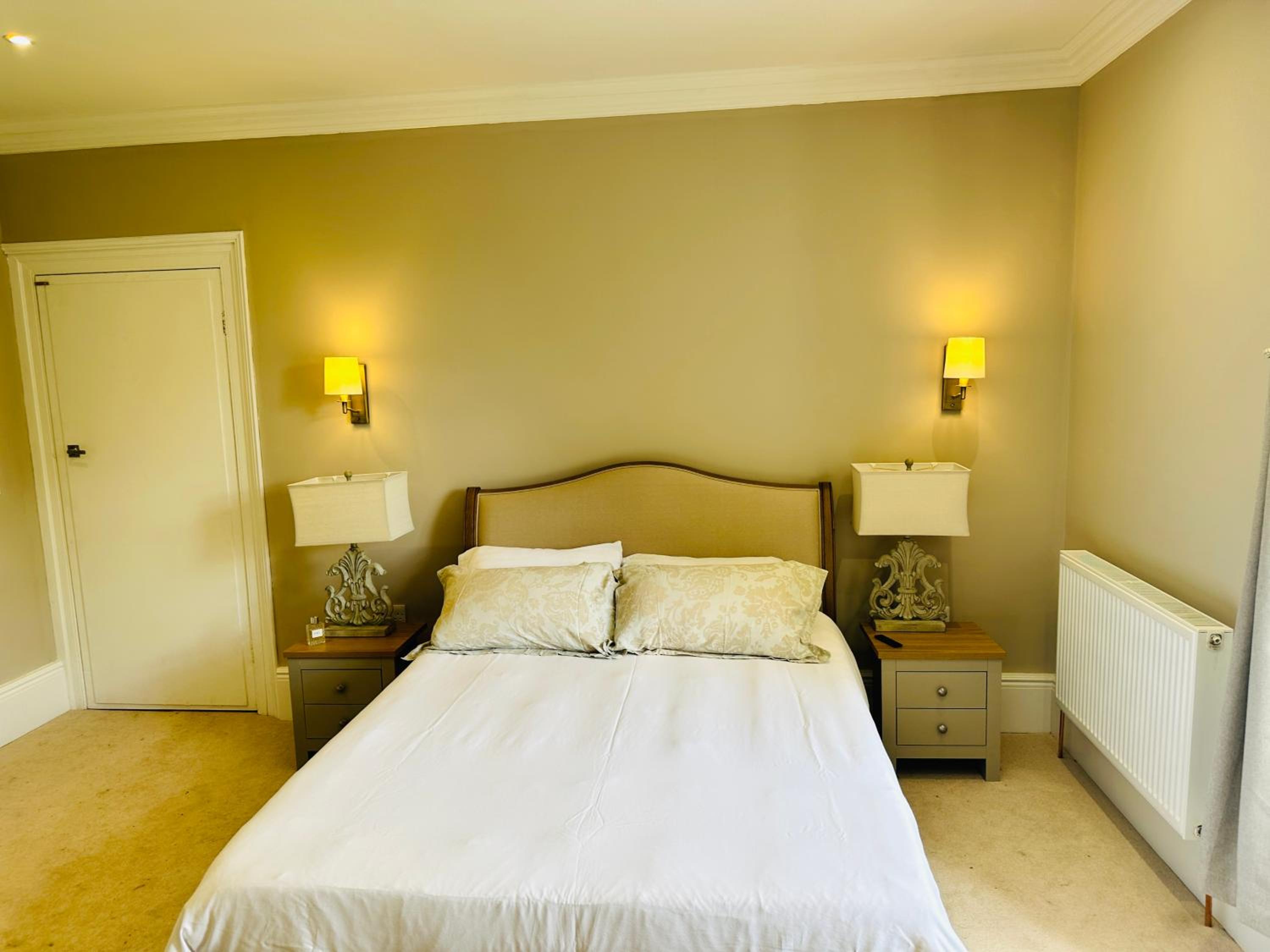 Moorswater Lodge Country House with Wine Bar