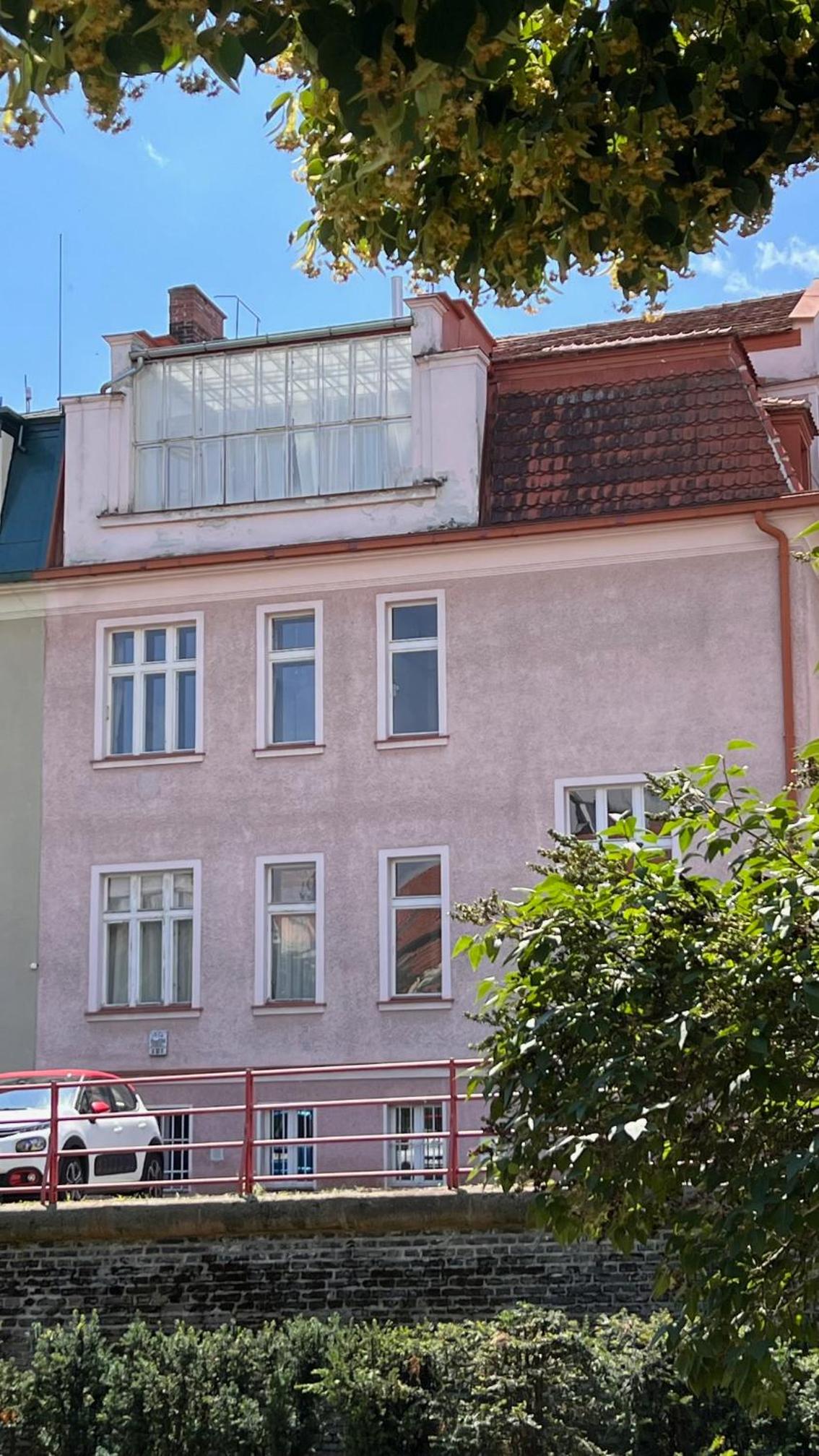 Prague Castle Garden Residence