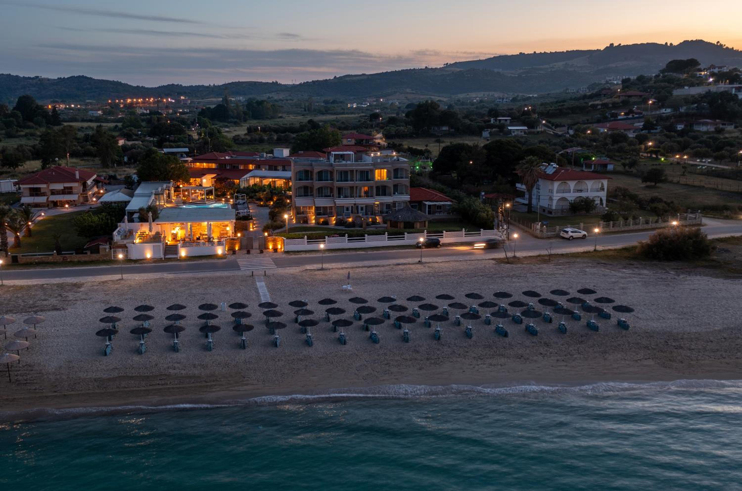 Hotel Antigoni Seaside Resort - Image 1