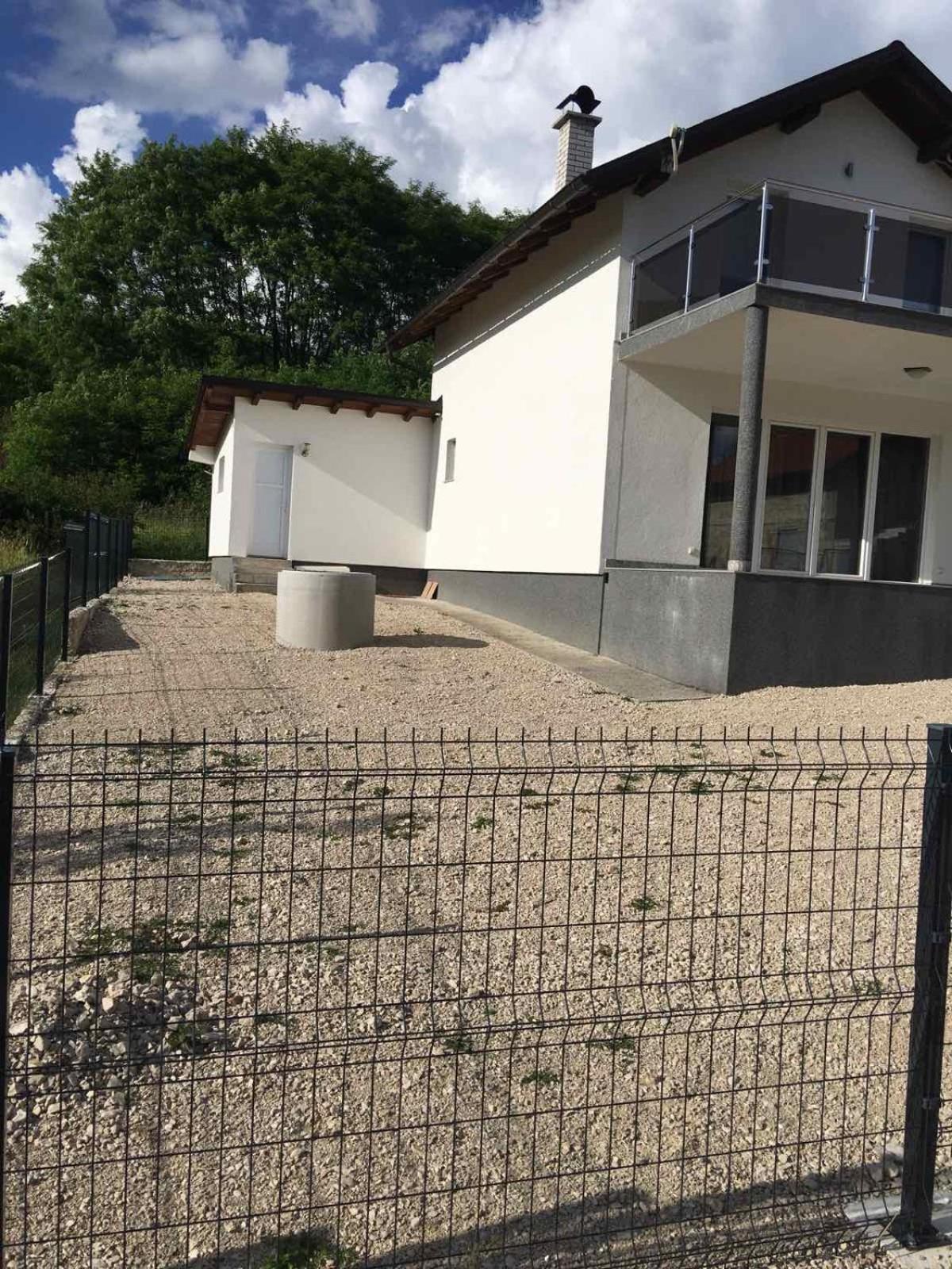 Vila Prvi, Carevo Polje