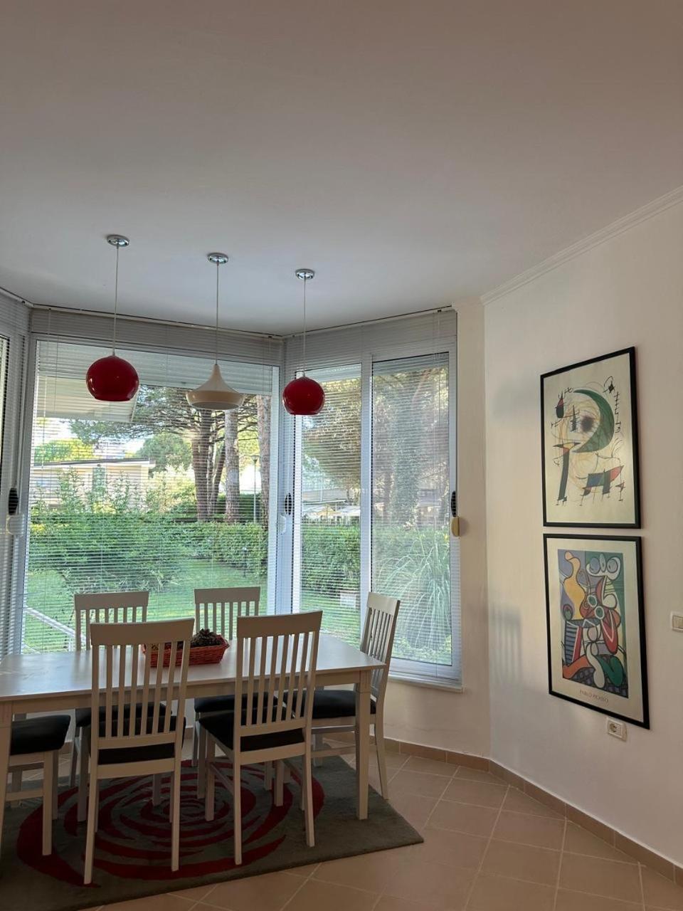 Lalëz AZURE Villa - 3 Bedrooms