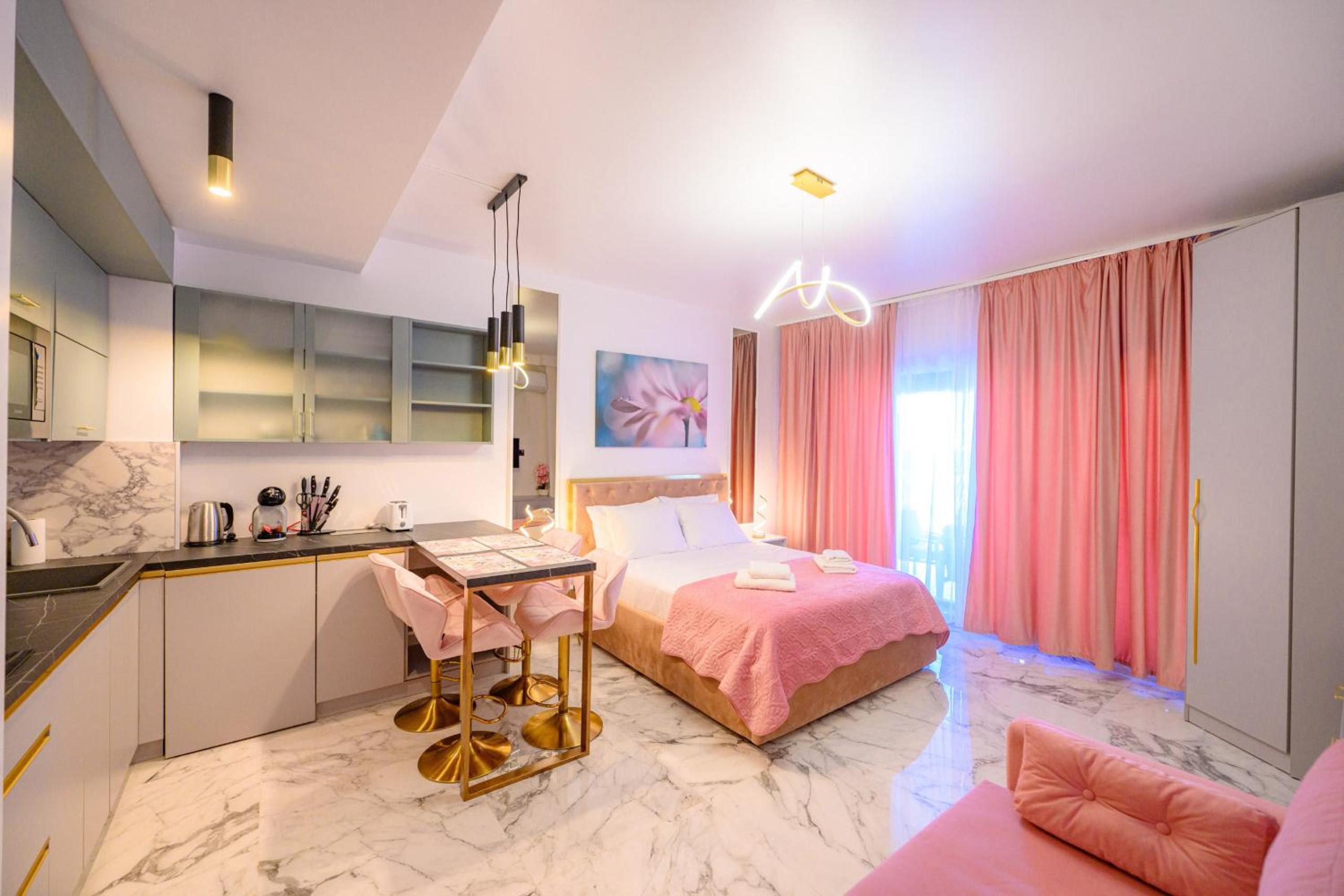 Foa Pink Studio view 3