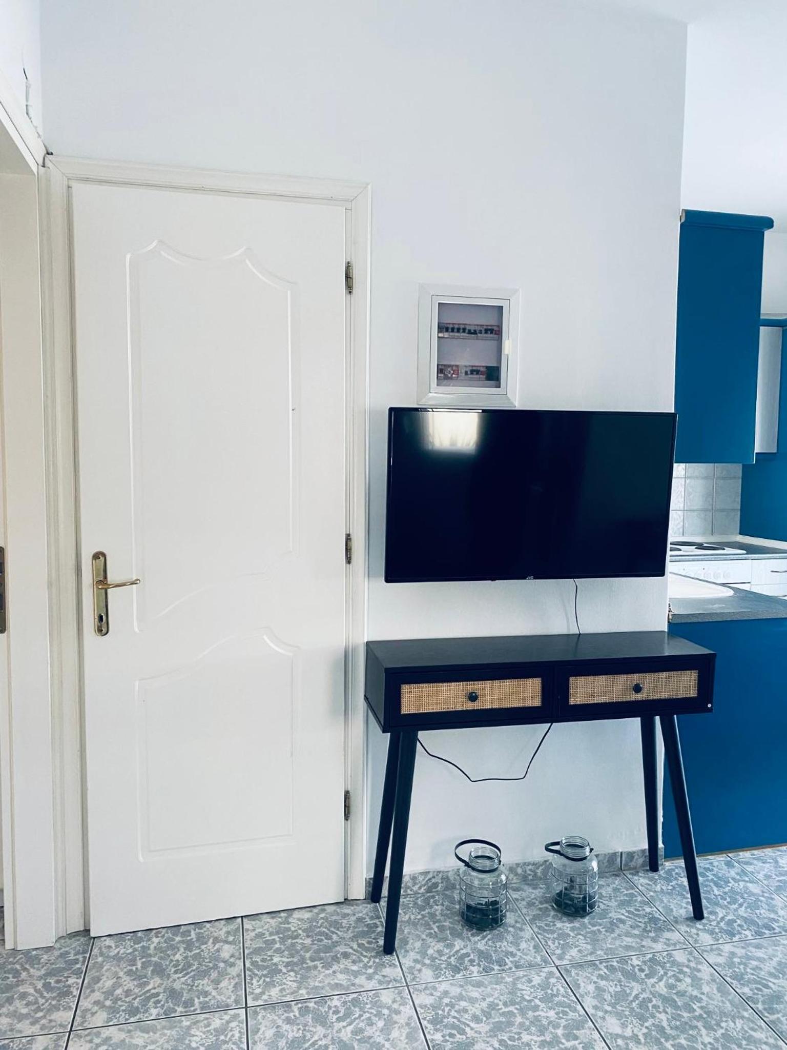 Coastline Apartment