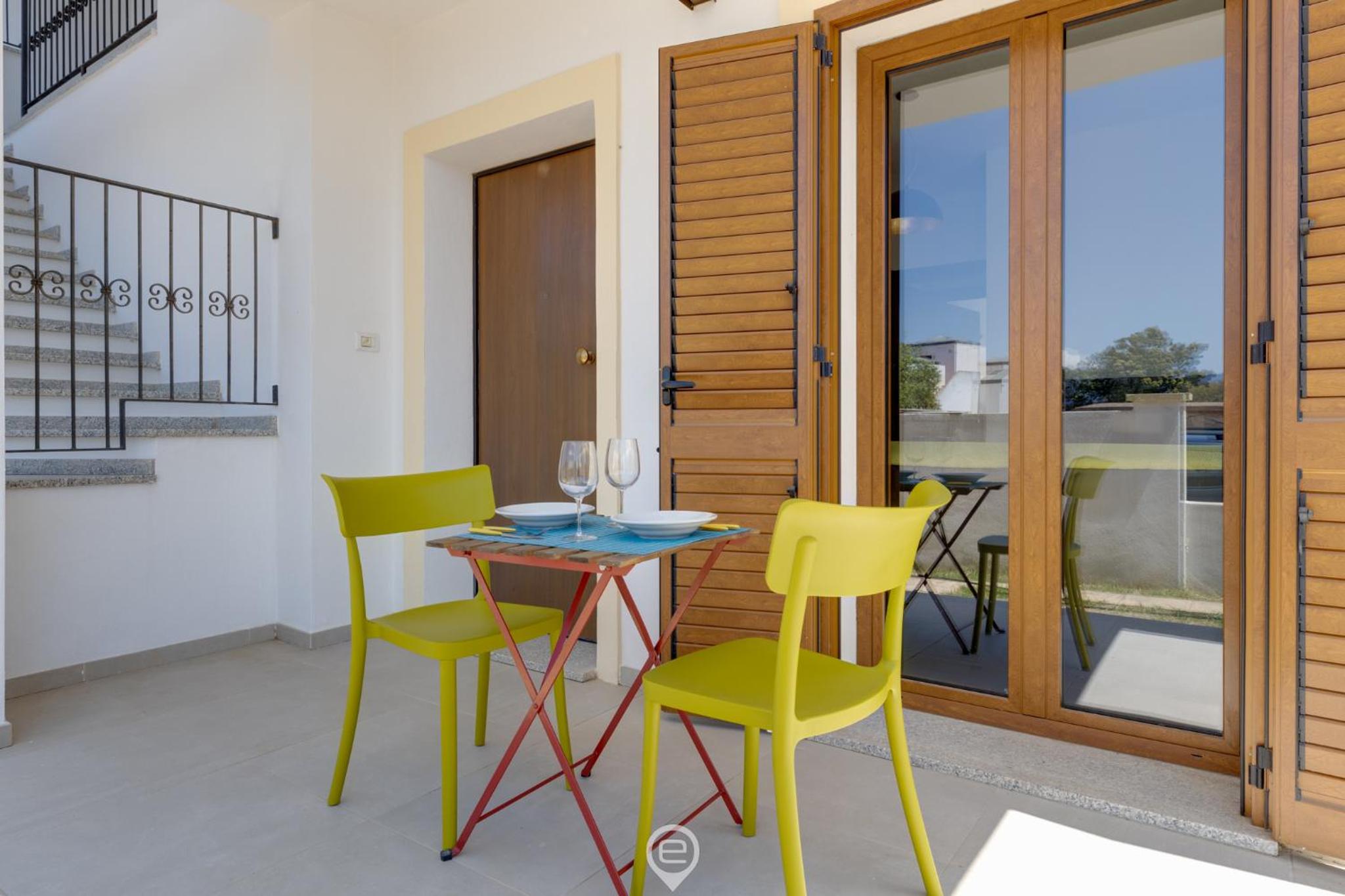 Lemon 2 - Terrace - AirCon view 5