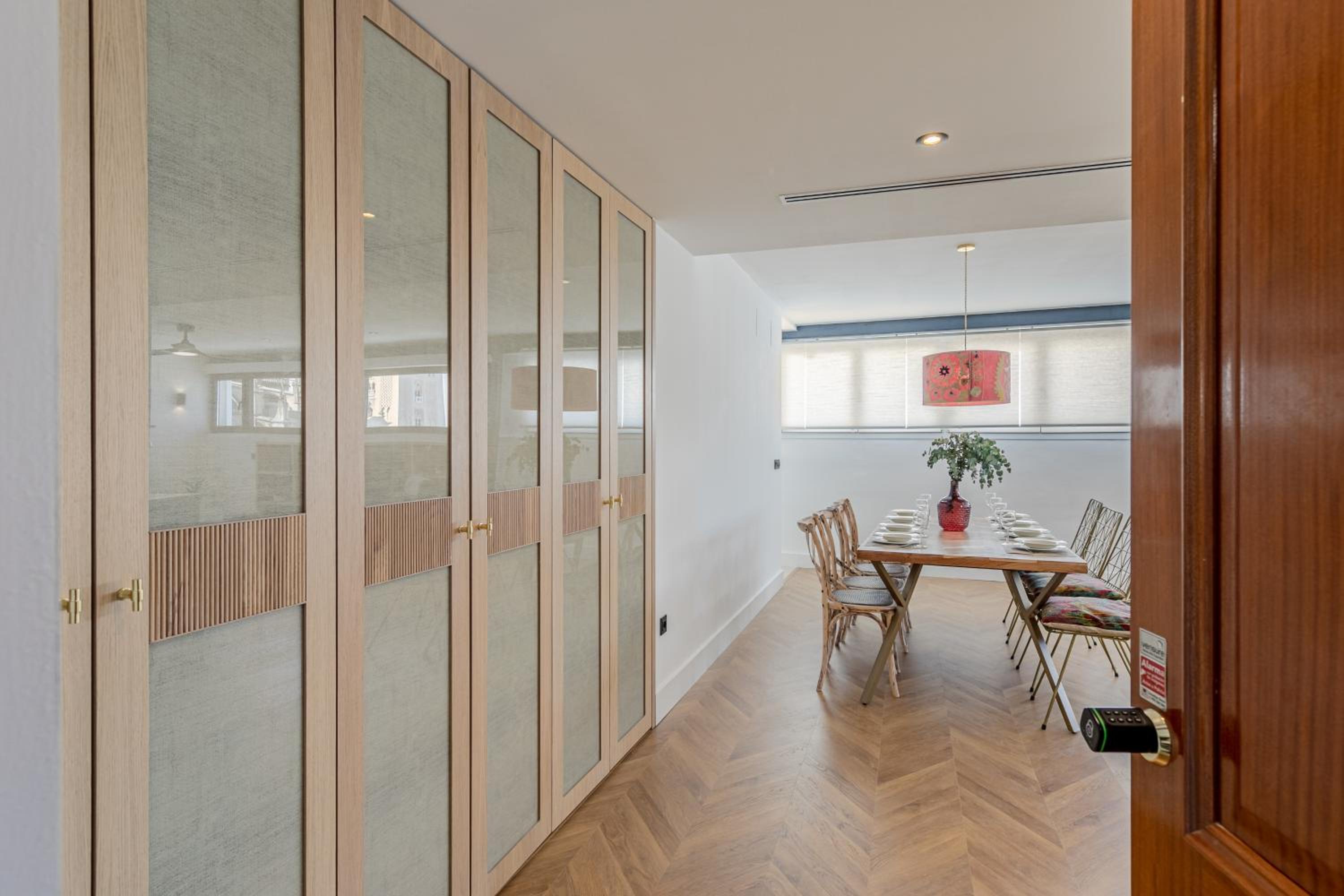 ISG Apartments Luxury Apartment by the Cathedral