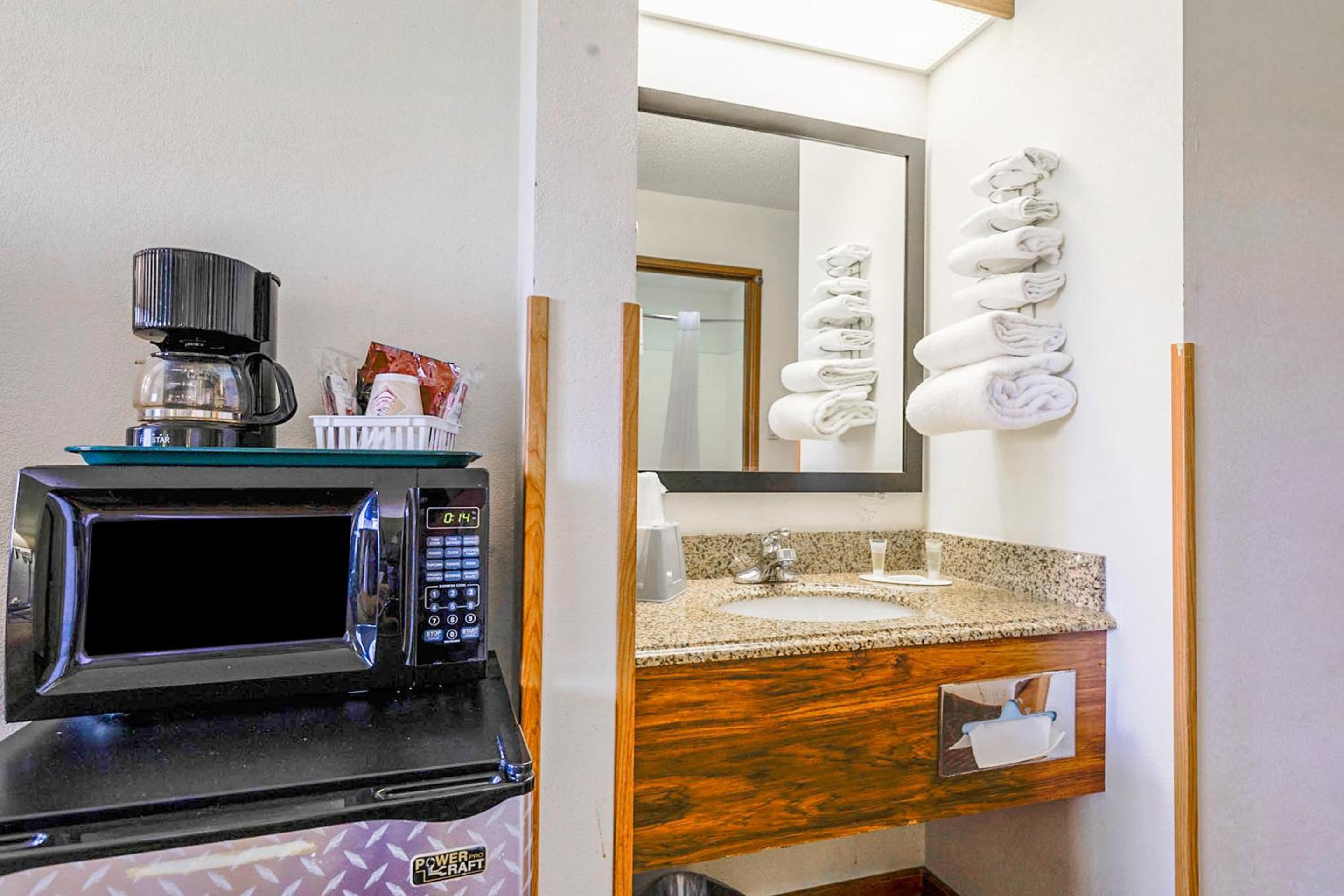 Super Rest Inn, Photo 28