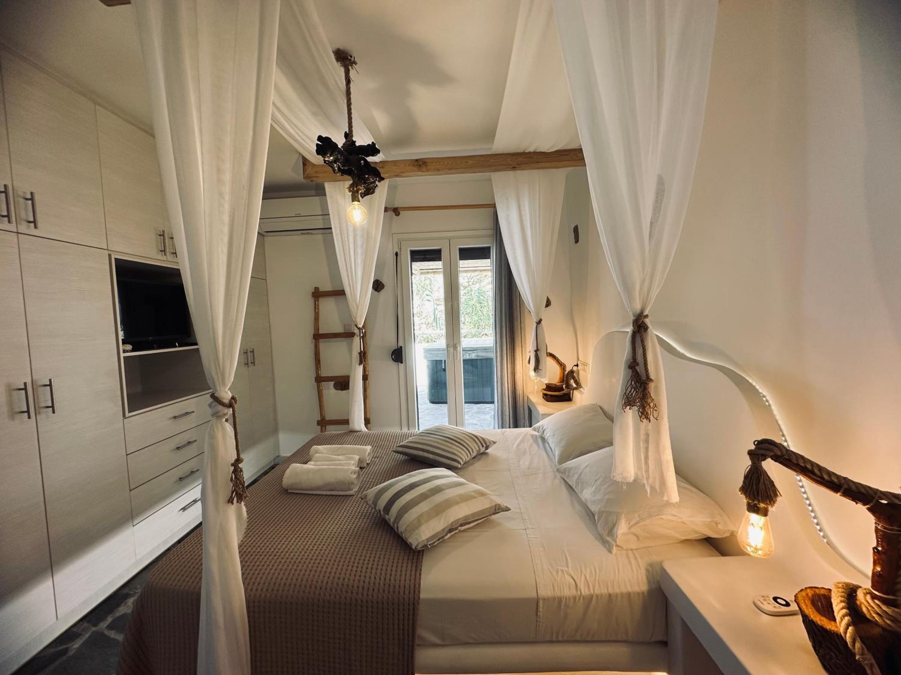 Janakos Luxury Apartment photo 4