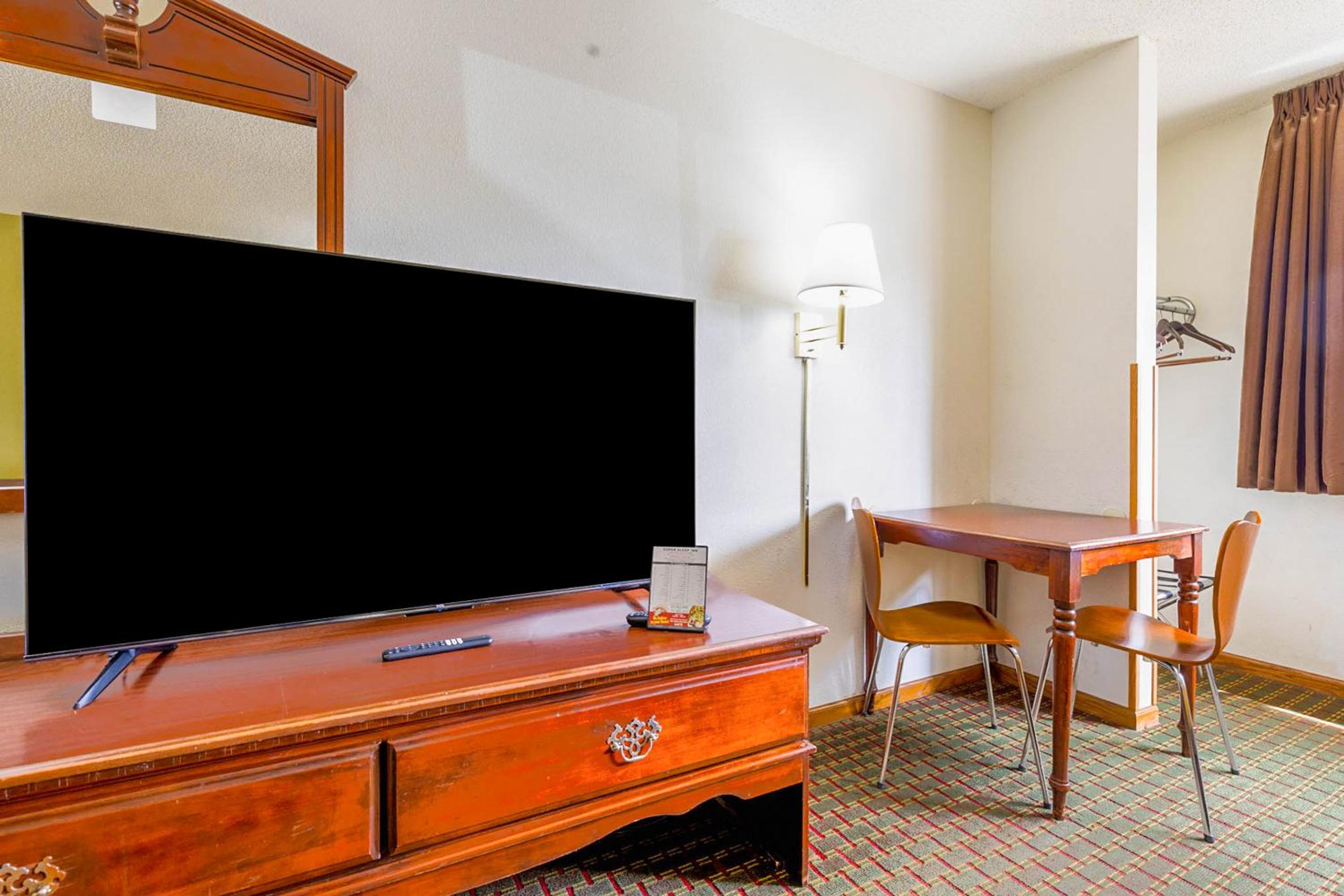 Super Rest Inn, Photo 47