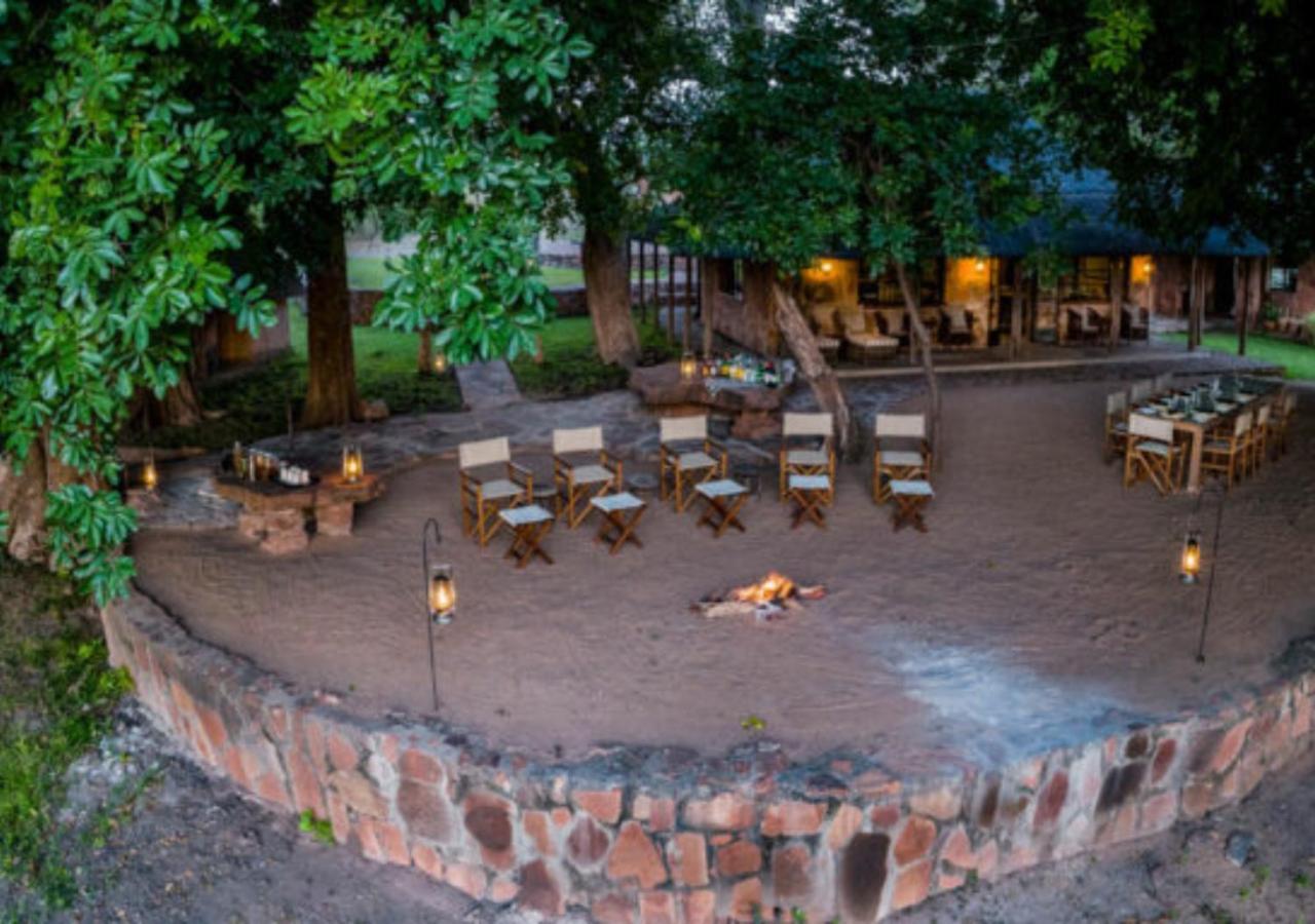 Hideaways Bumbusi Wilderness Camp, Hwange view 2