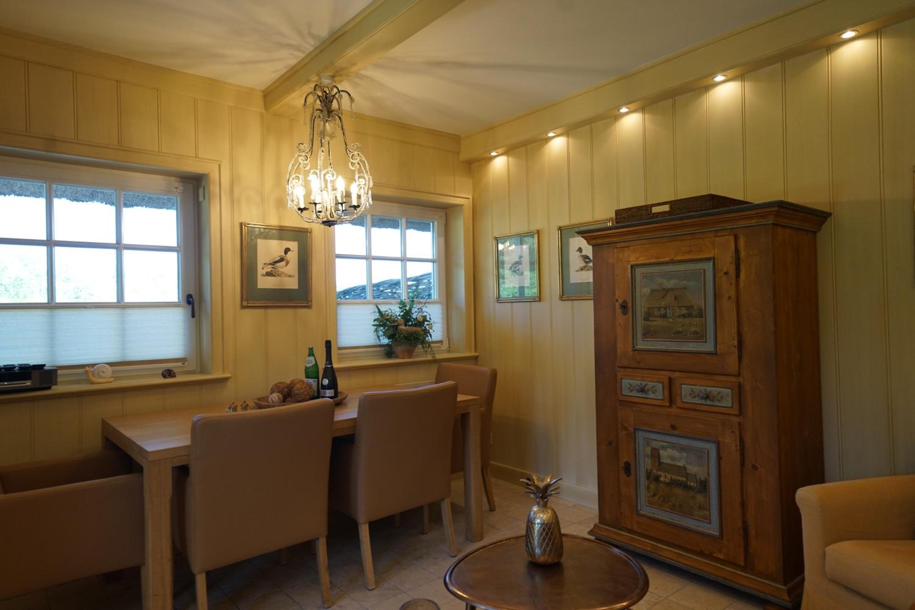 Ferienwohnung Dikstig en Kampen — dining