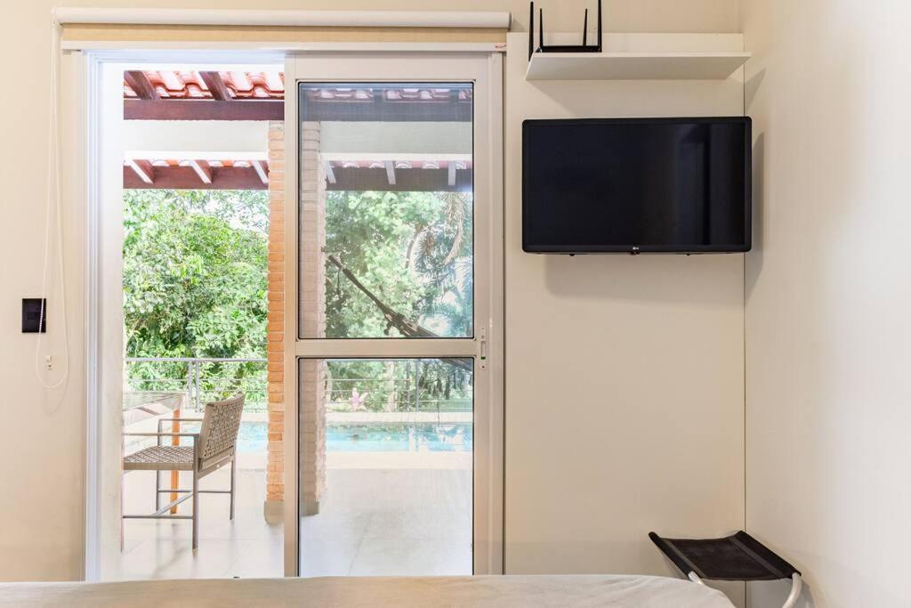 Villa Ubud - Casa com piscina privativa e vista para o mar em Ubatuba
