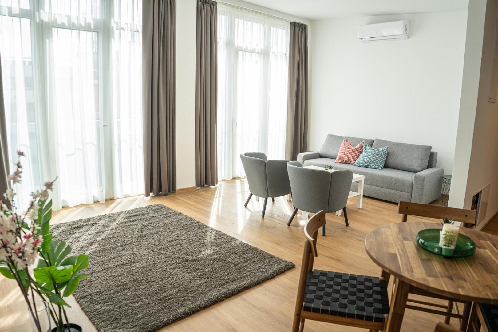 DIAMOND Luxury Apartments view 4