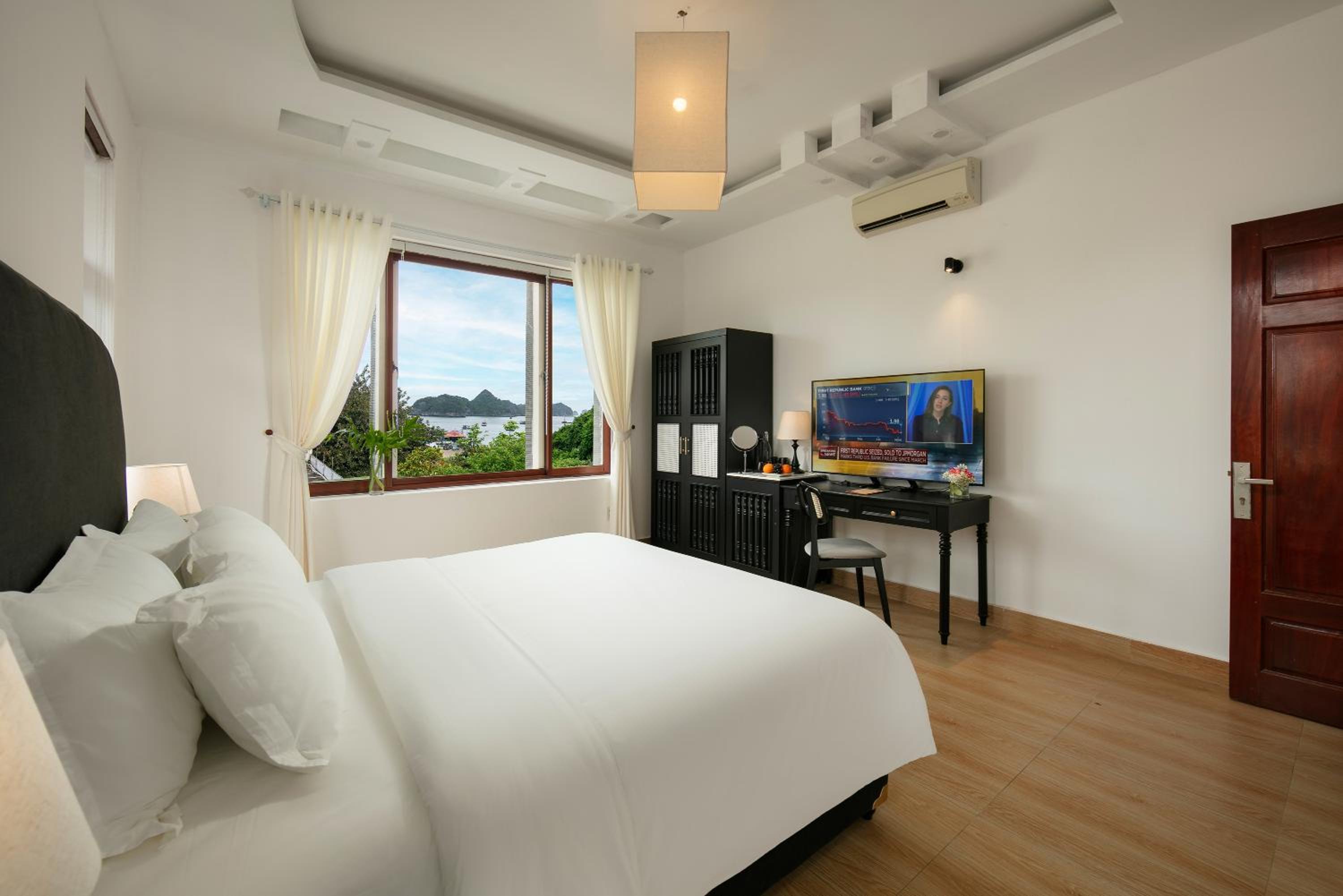 Maison Cat Ba Bay View Villa view 3