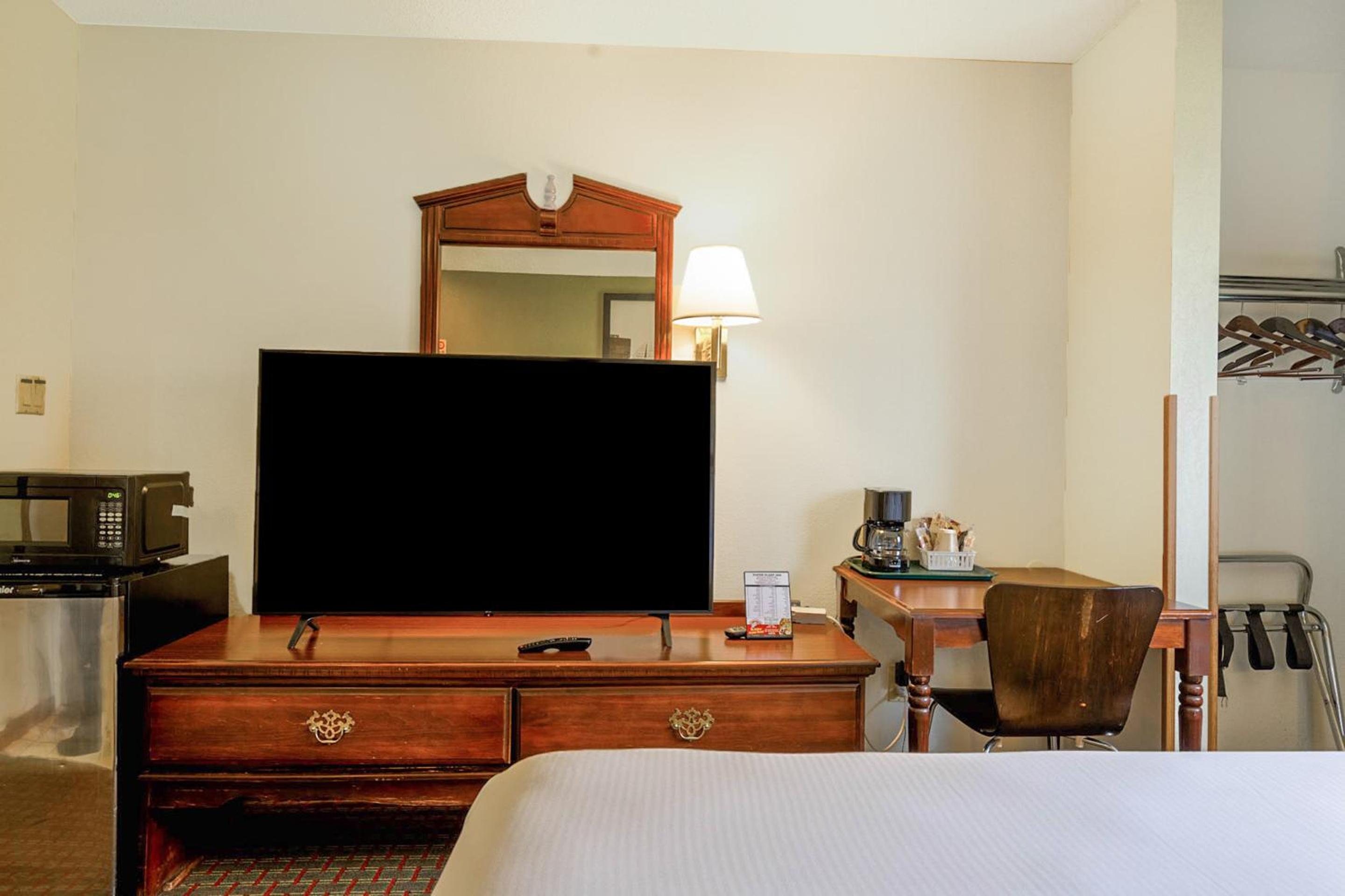 Super Rest Inn, Photo 60