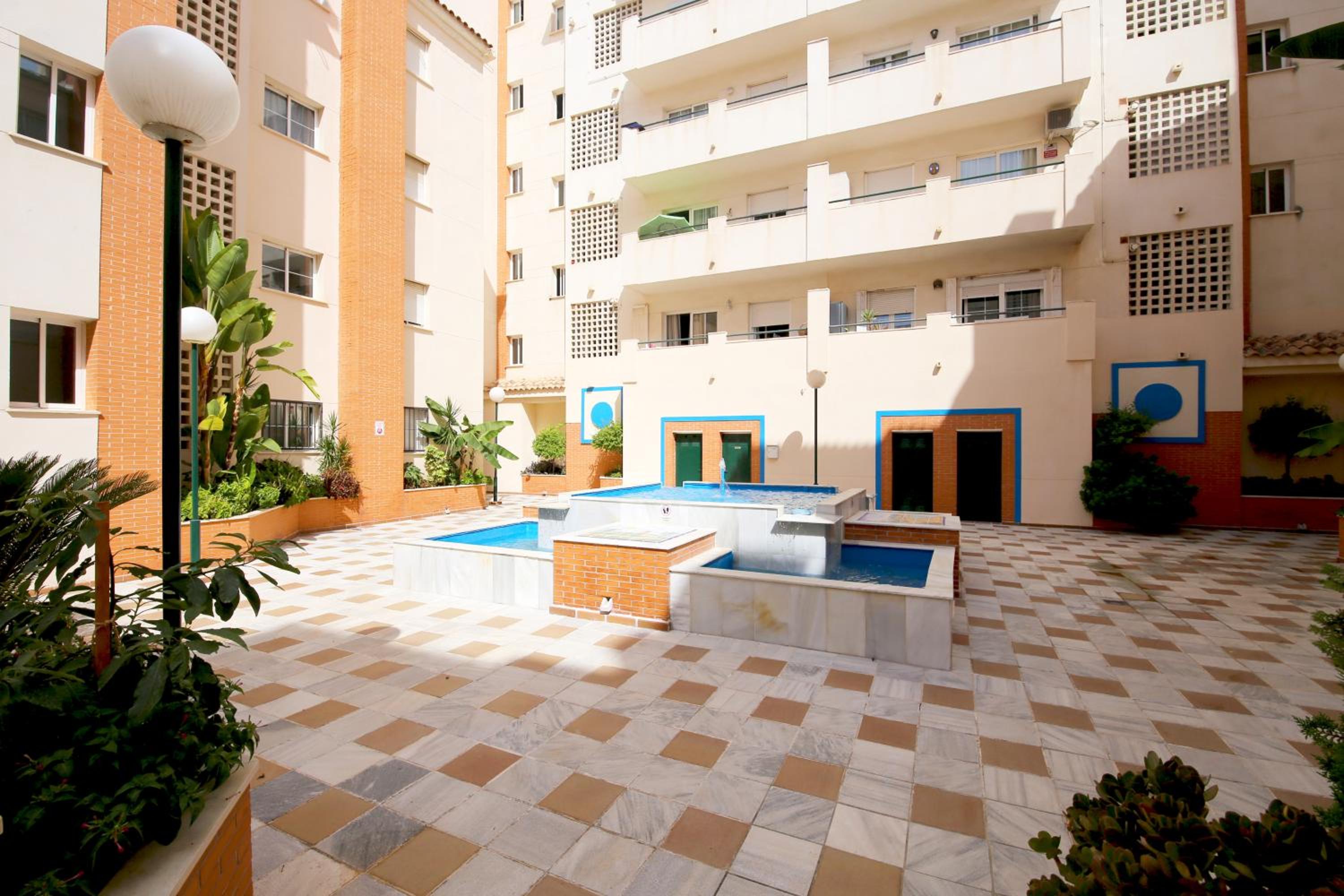 Estepona Port Apartment SUNNY