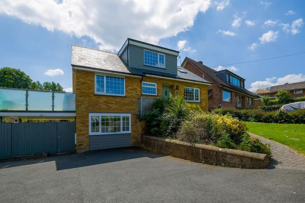 88 Baring Road - Cowes view 2
