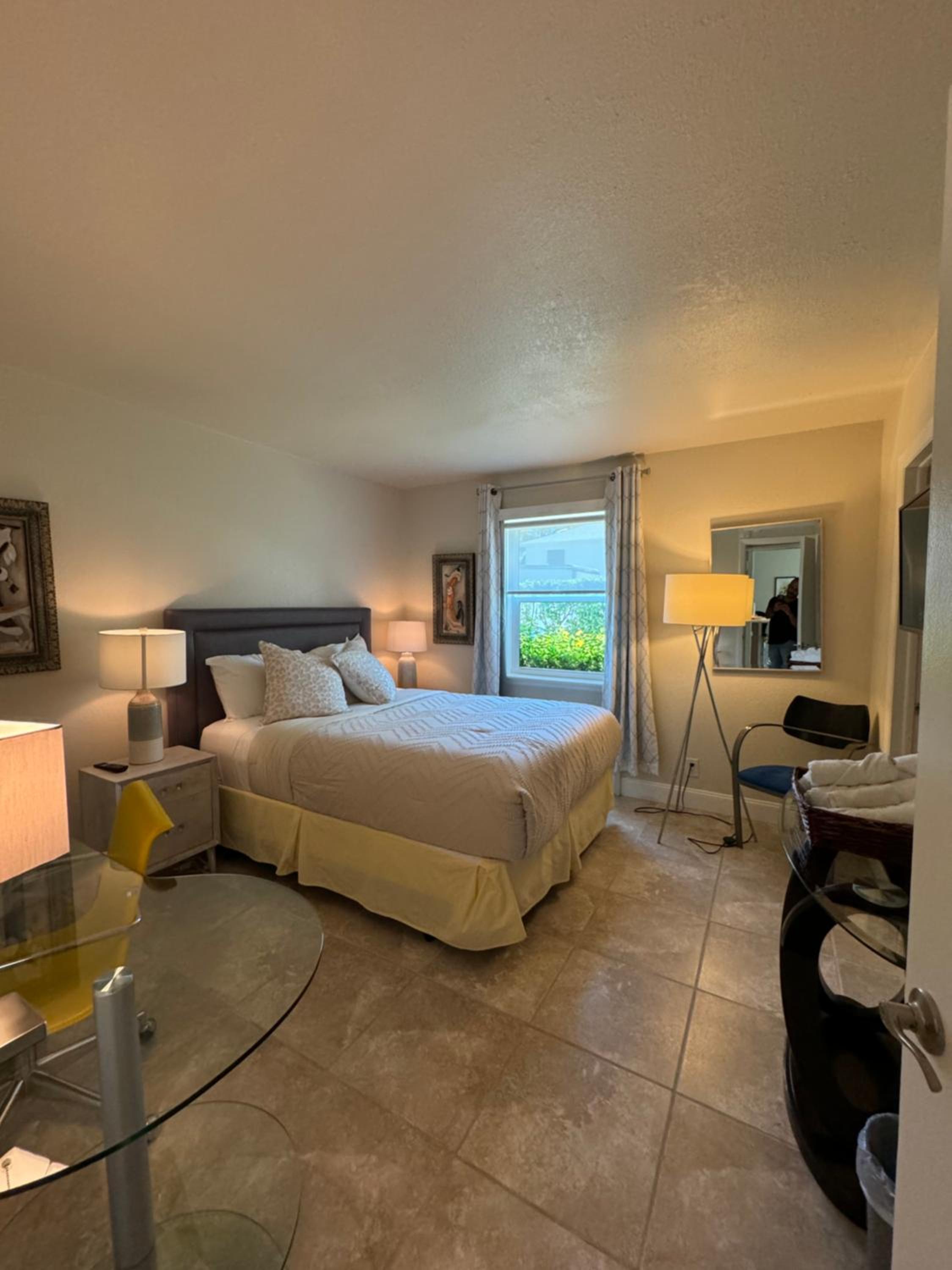 hotel room