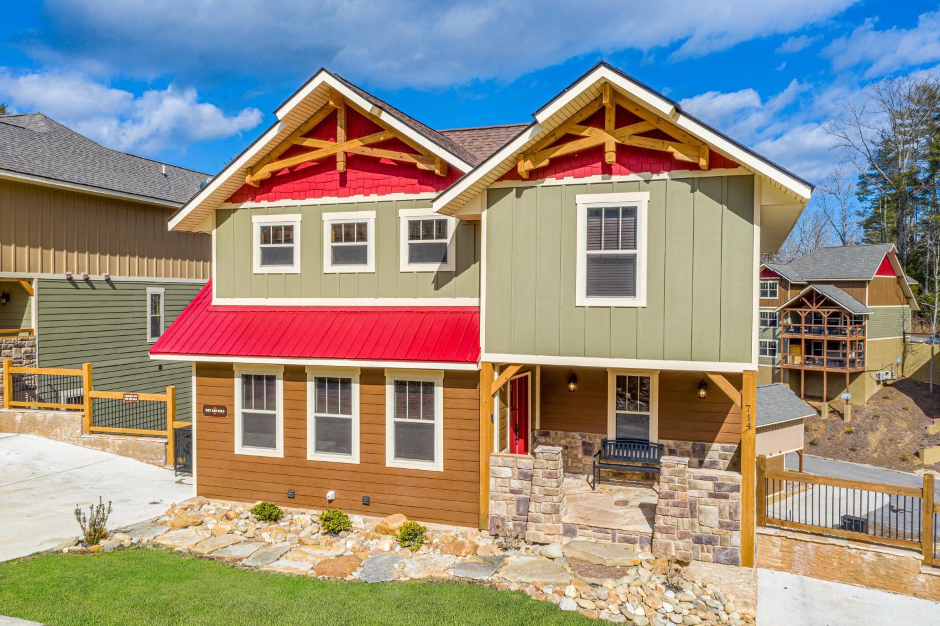 Hotel Wet and Wild by Eden Crest - Image 1