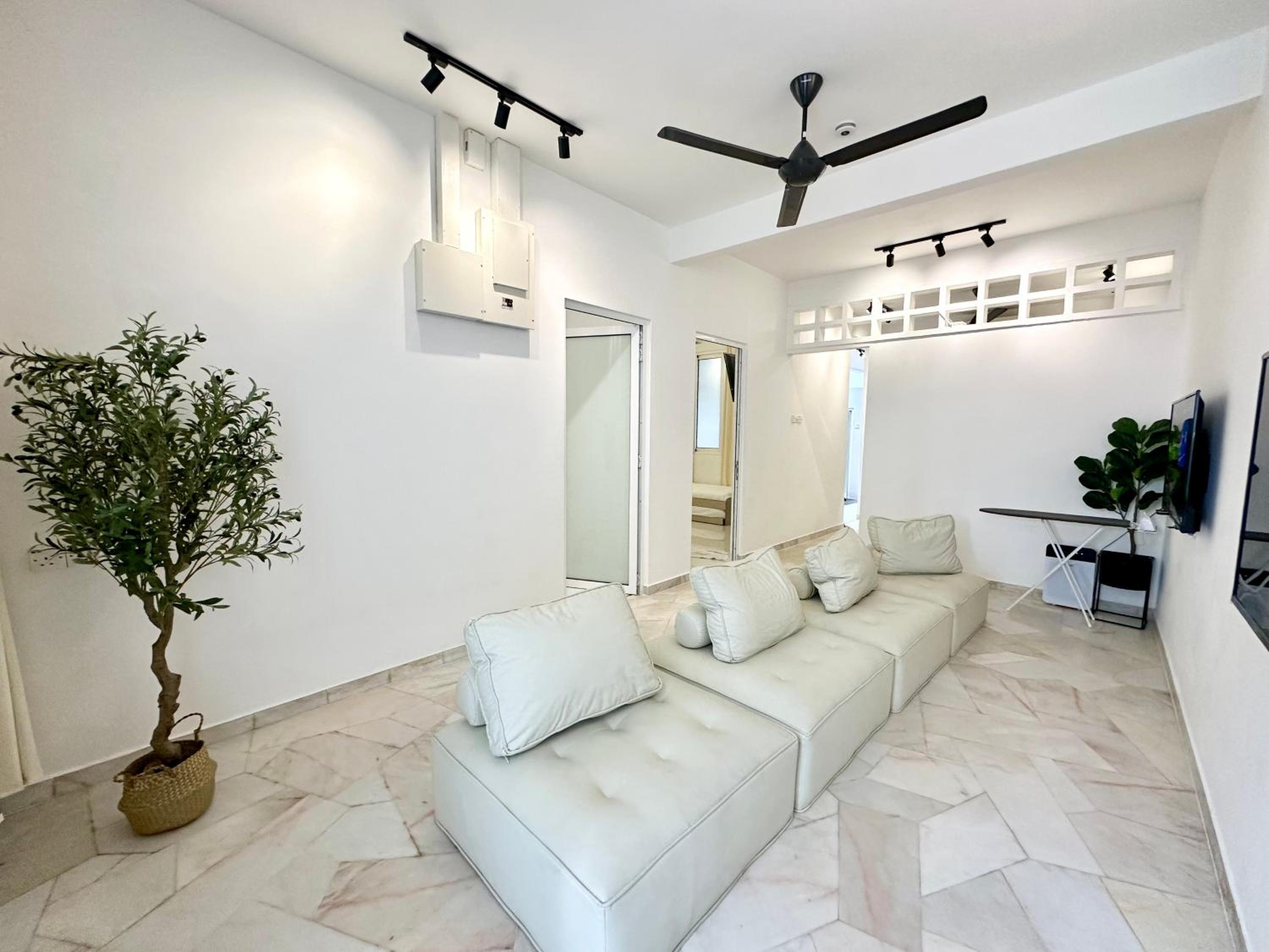 Landed Terrace near Lam Wah Ee Hospital at JELUTONG