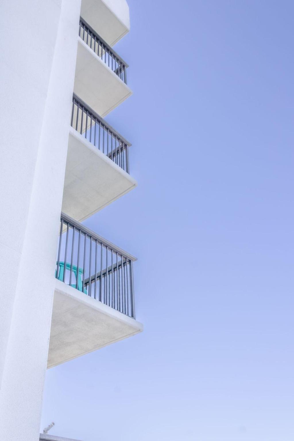 Hotel Islander East Condominiums - Image 1