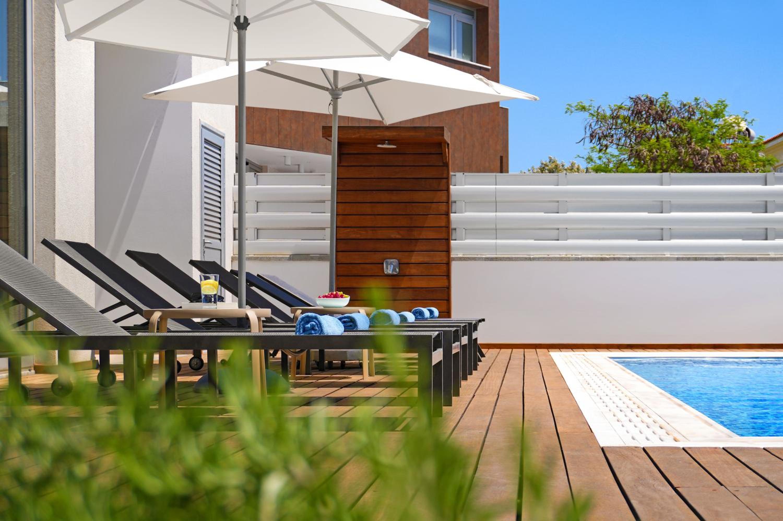 Villa Sunrise Glory - 150m from Trinity Beach