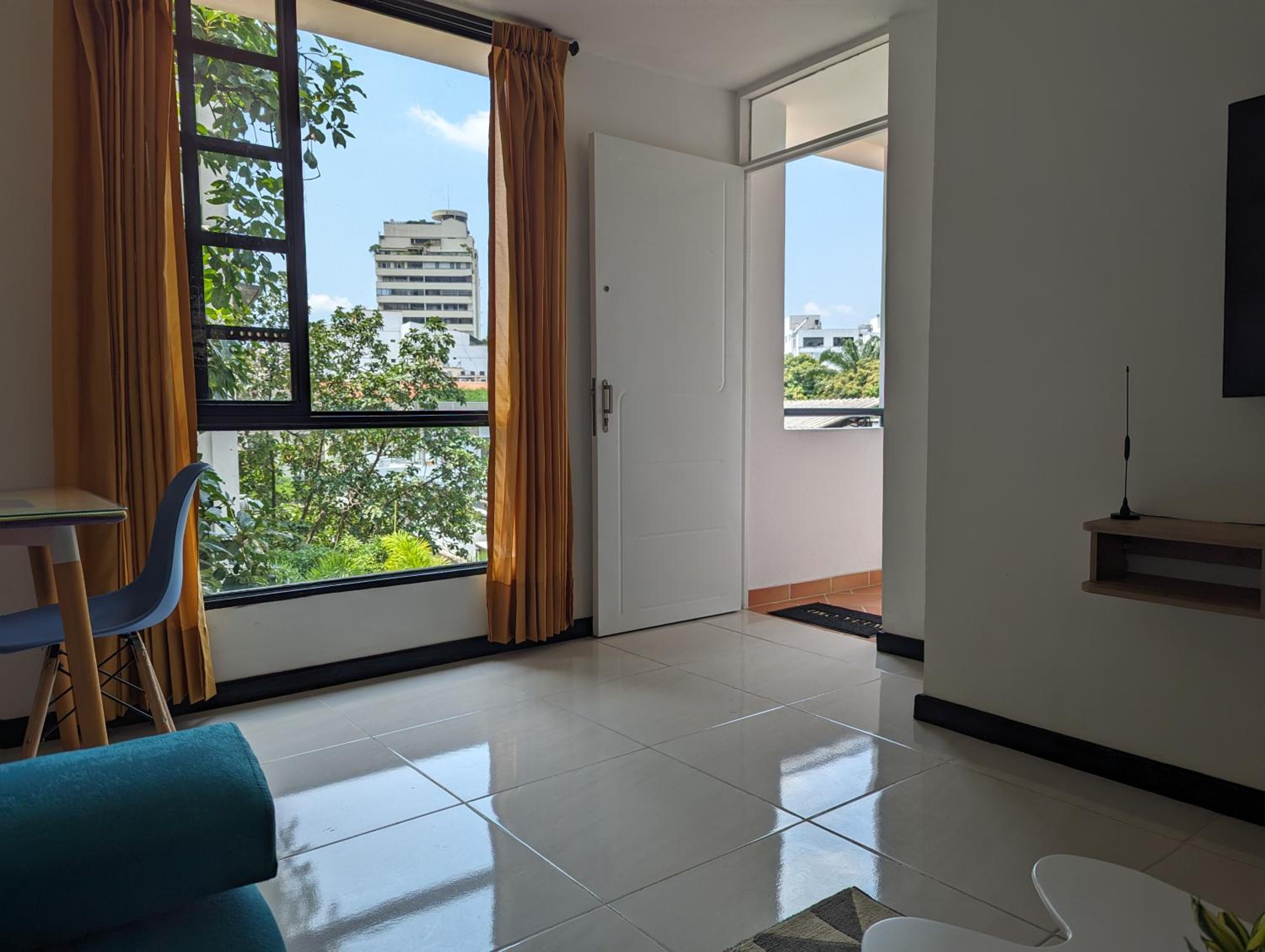 Cali Juanambu Acogedor apartamento con parqueo gratis